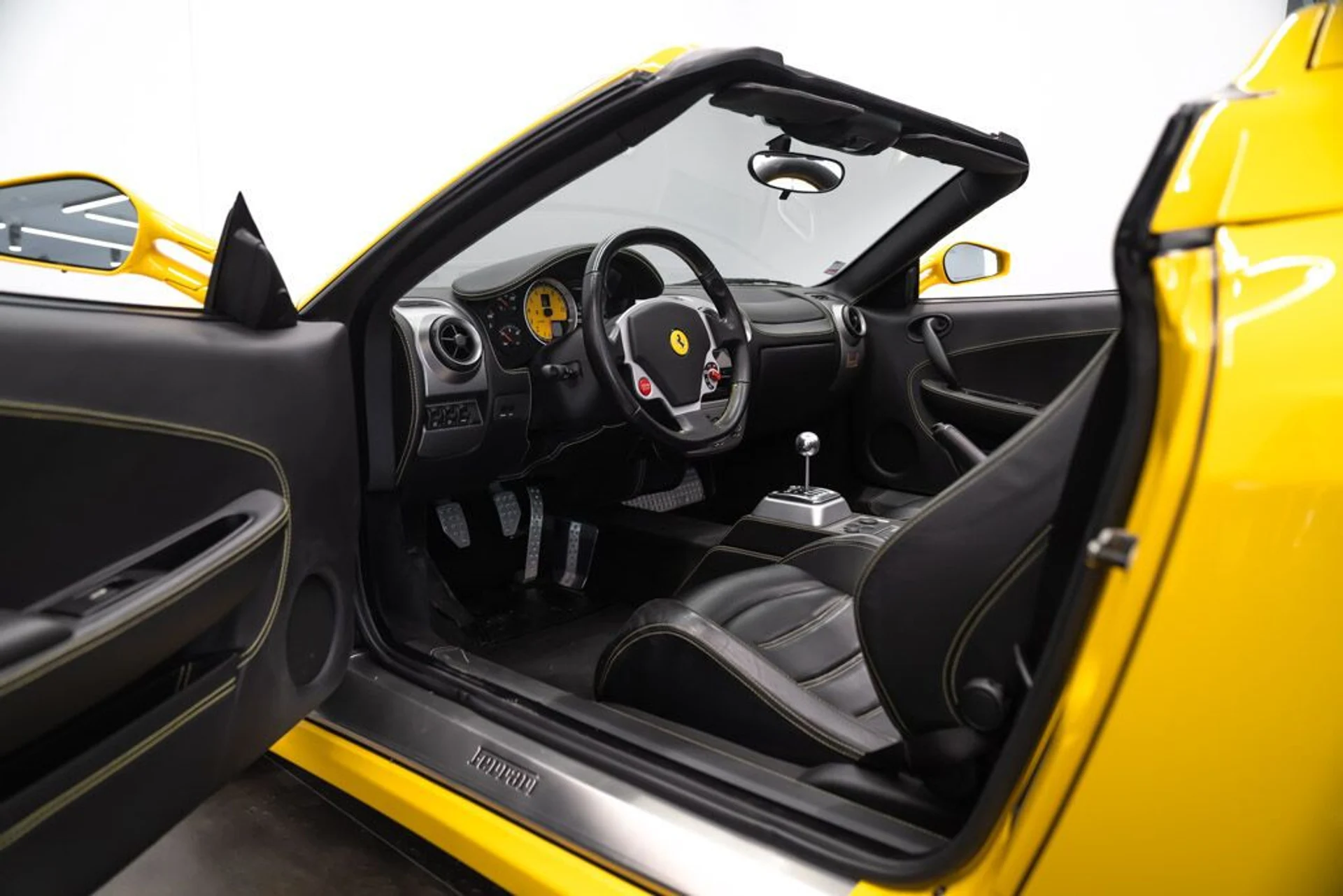mph011_2853482342_ferrari_430_2006_jpg_v_1758918548_f3f87c8cf2