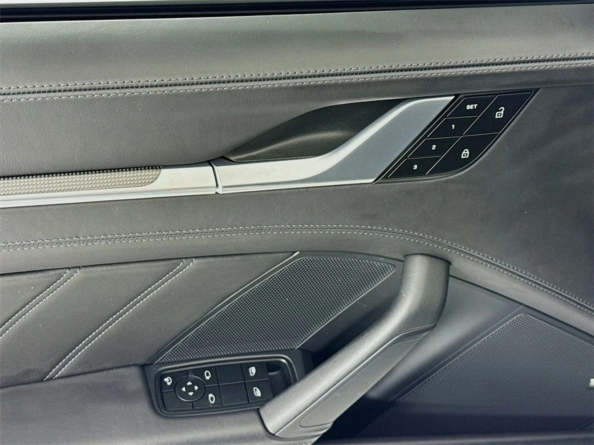 mph011_2859122689_3e2403f691f18d3a0ec7ed6cea56aebex_38b0f16ead