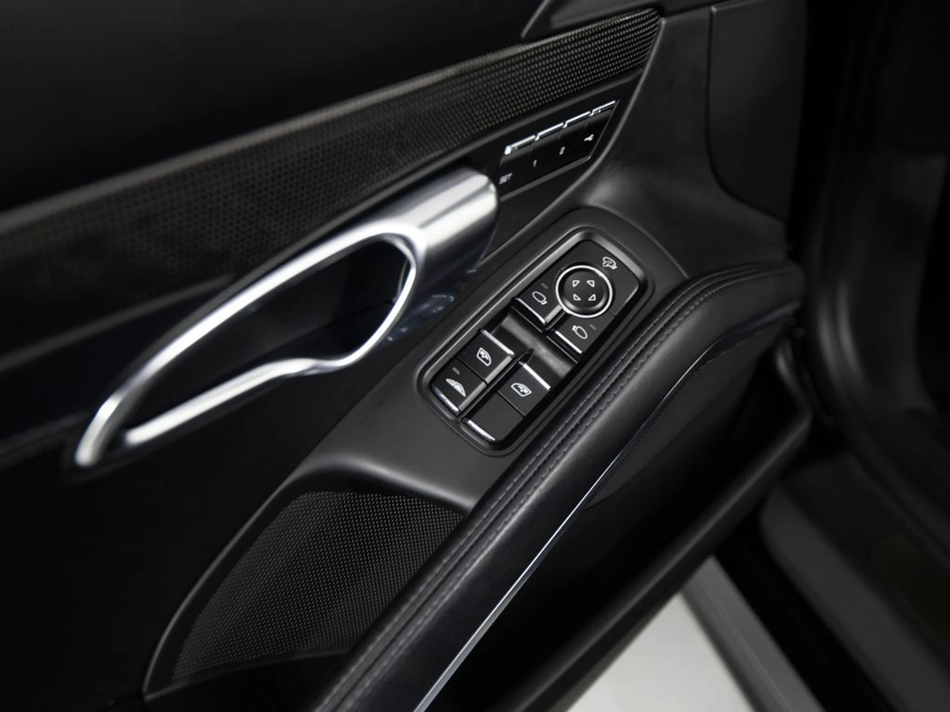 mph011_2859153680_ea8ab3ccc259d79dd69a6119a1b14b80x_5fdff69b72