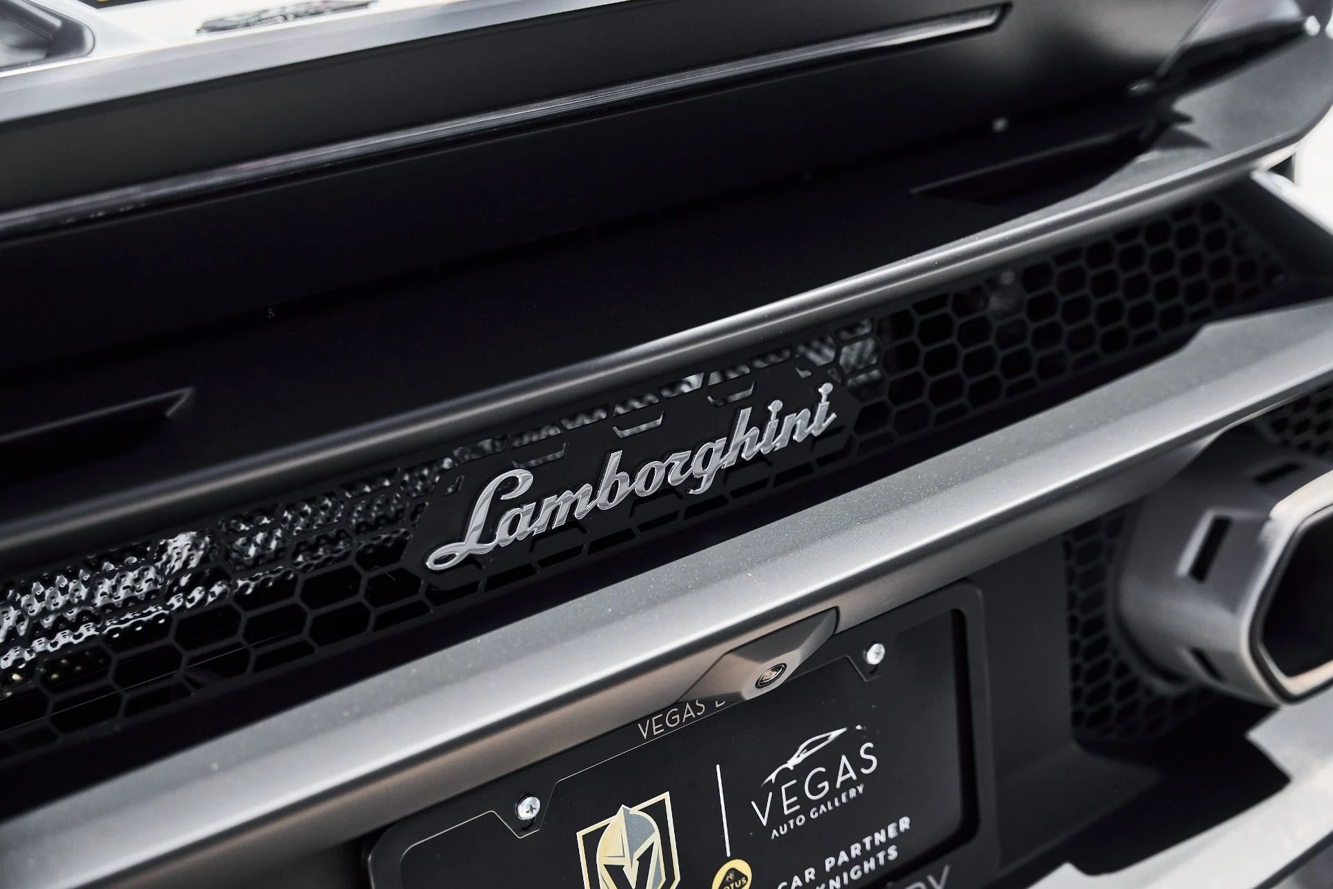 mph011_2860390517_Used_2023_Lamborghini_Huracan_1778117591_15746d885c