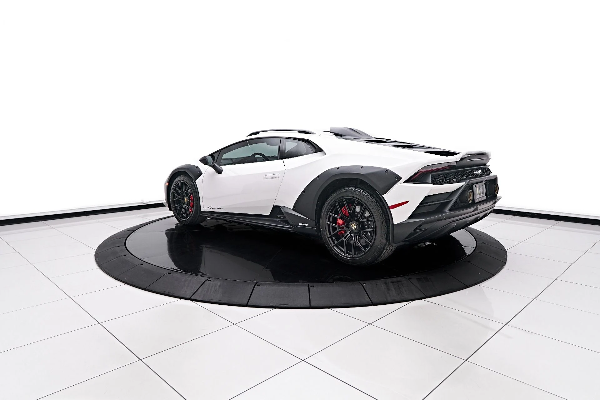 mph011_286096790_Used_2024_Lamborghini_Huracan_Sterrato_Base_1747274234_ee102705c6