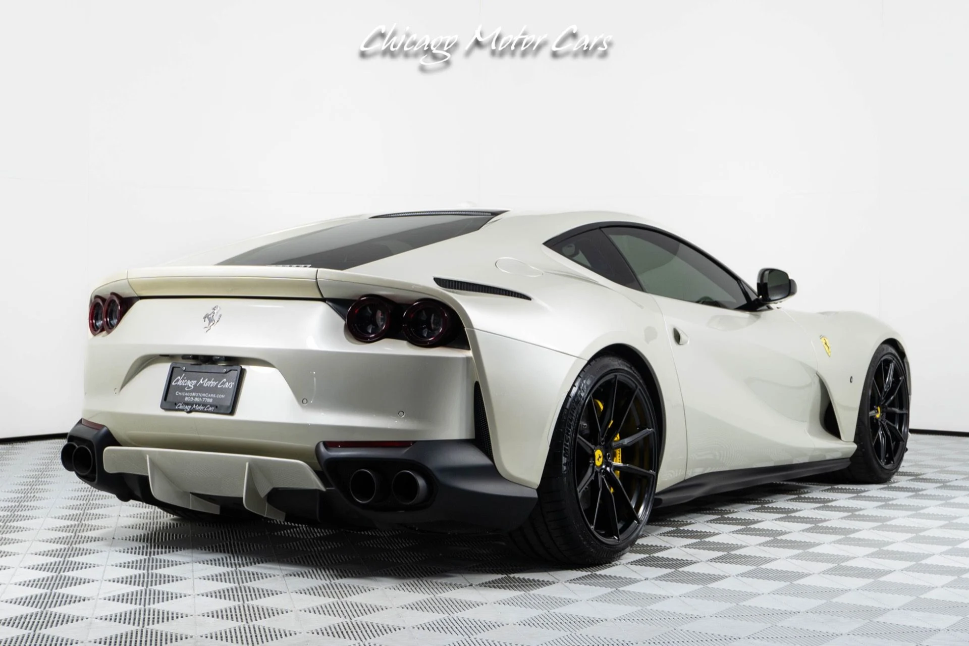 mph011_2863313293_11270_p12_l_e2d02ad1c7