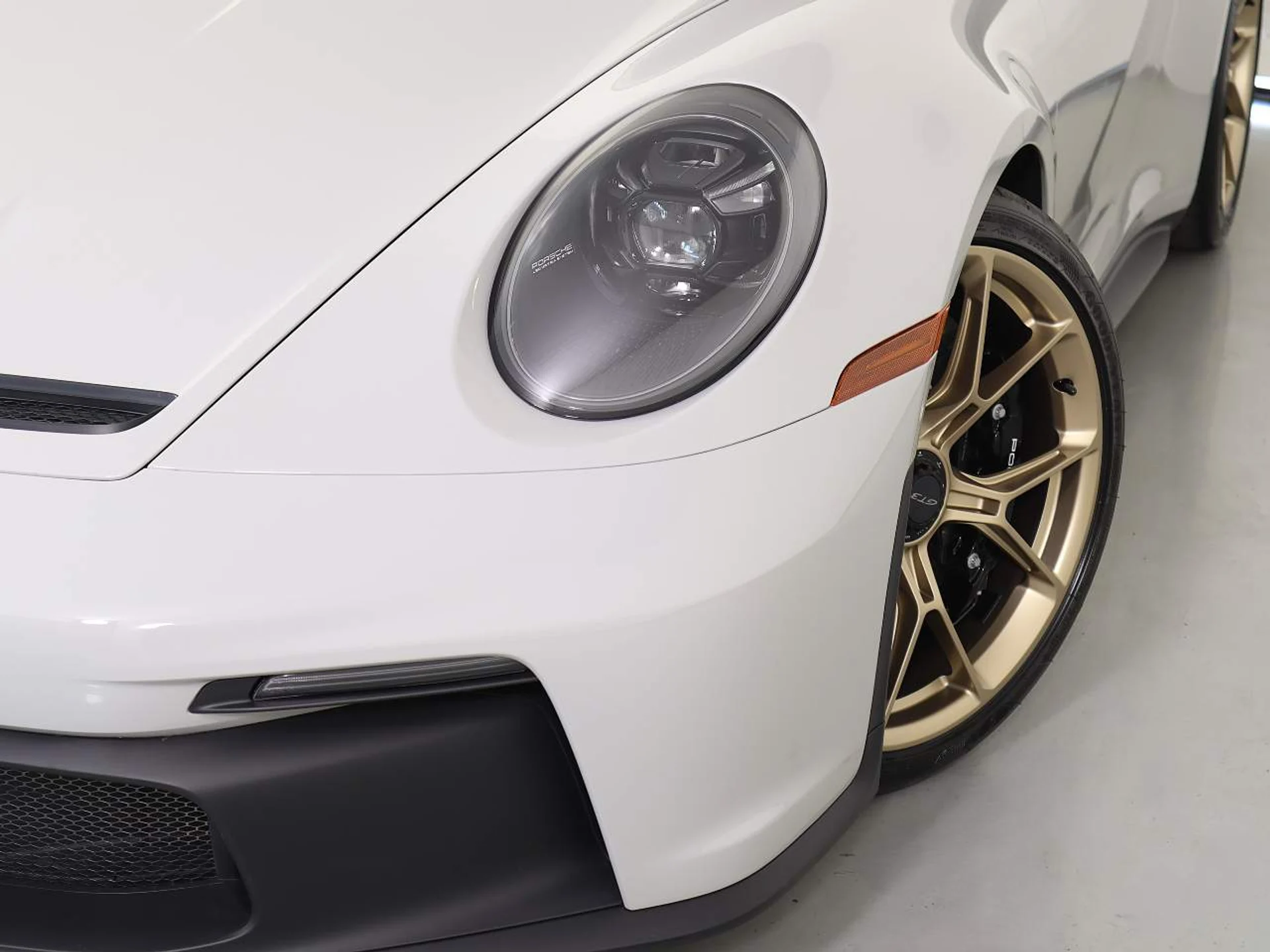 mph011_2872693743_6dd57fcf1e196512d75abc4974199967_ebeac95ab4