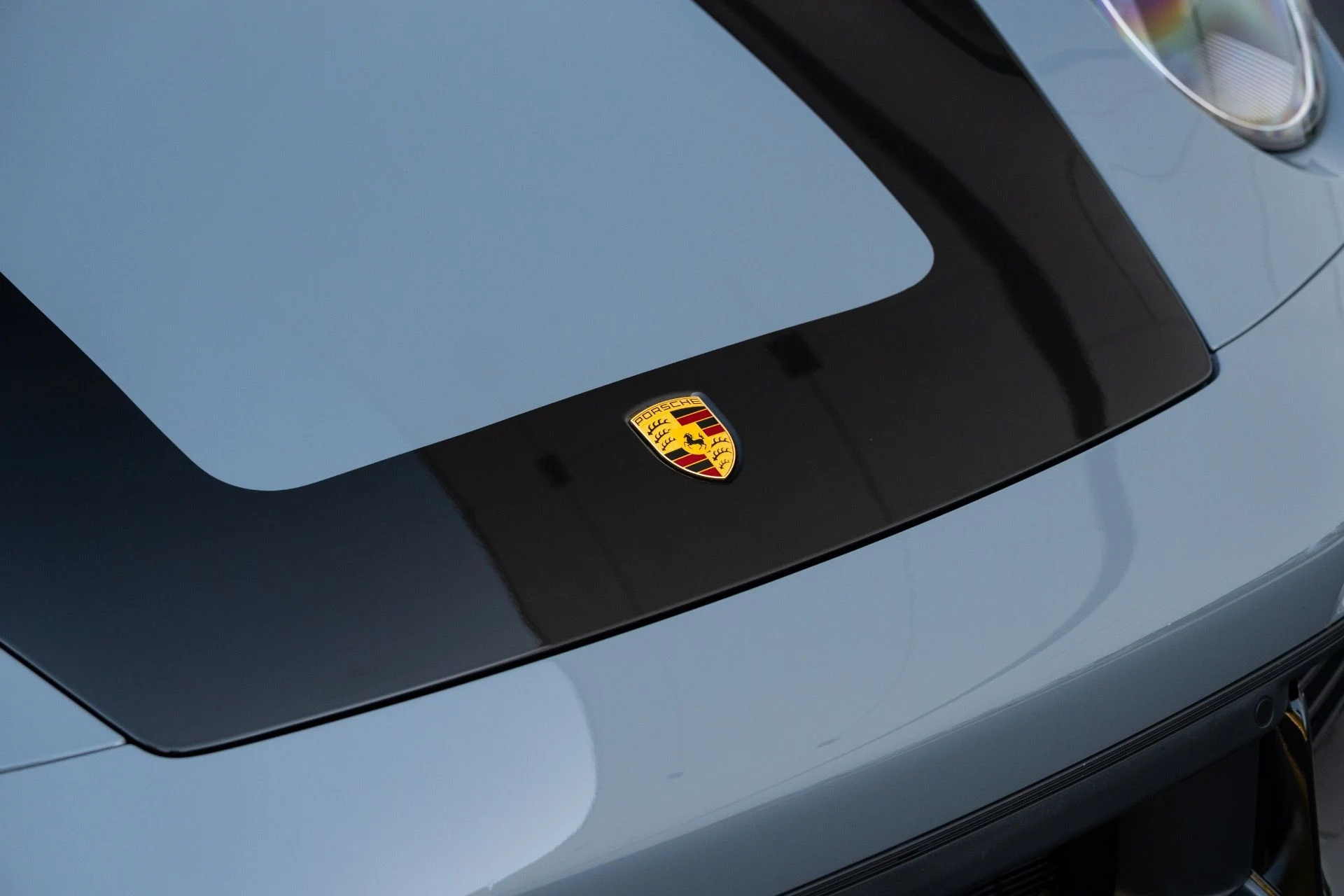 mph011_2875318439_Used_2023_Porsche_911_Turbo_1772073632_b5819deb03