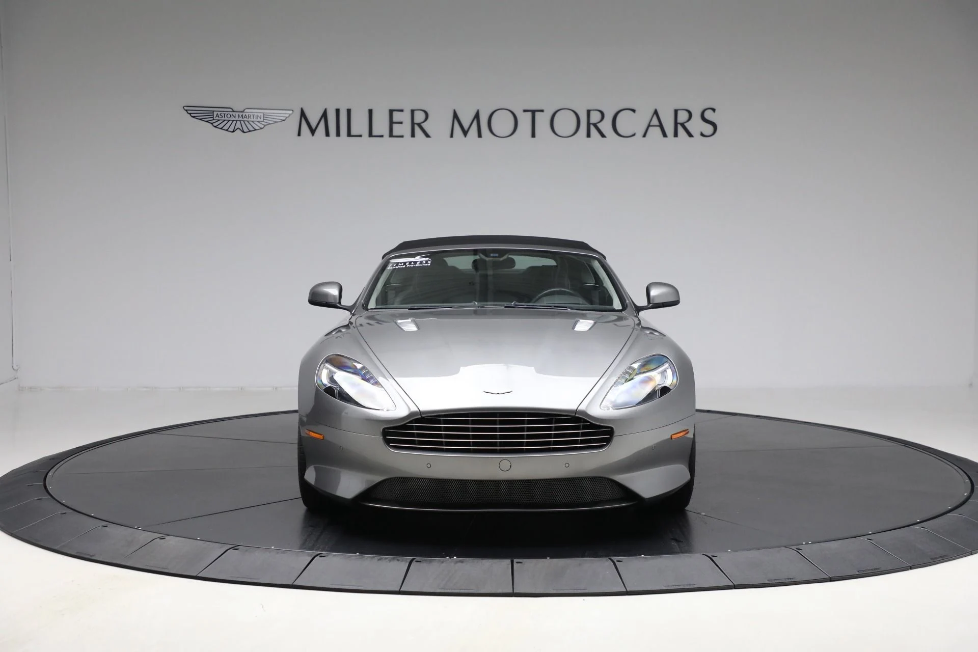 mph011_288087541_Used_2015_Aston_Martin_DB_9_Volante_ec4b55c9af