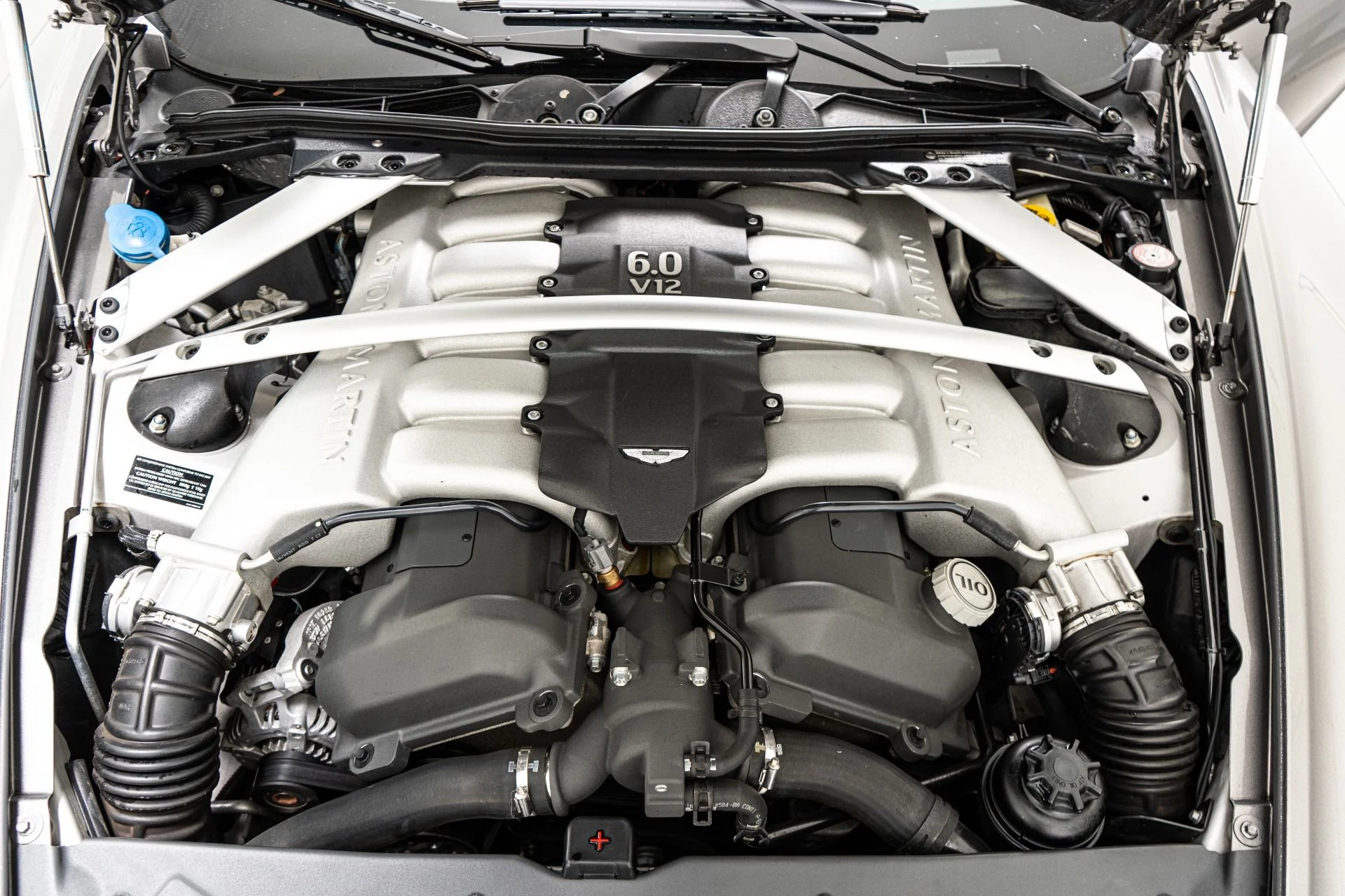 mph011_2887537613_Used_2008_Aston_Martin_DB_9_Volante_1787088651_db7011b7d2