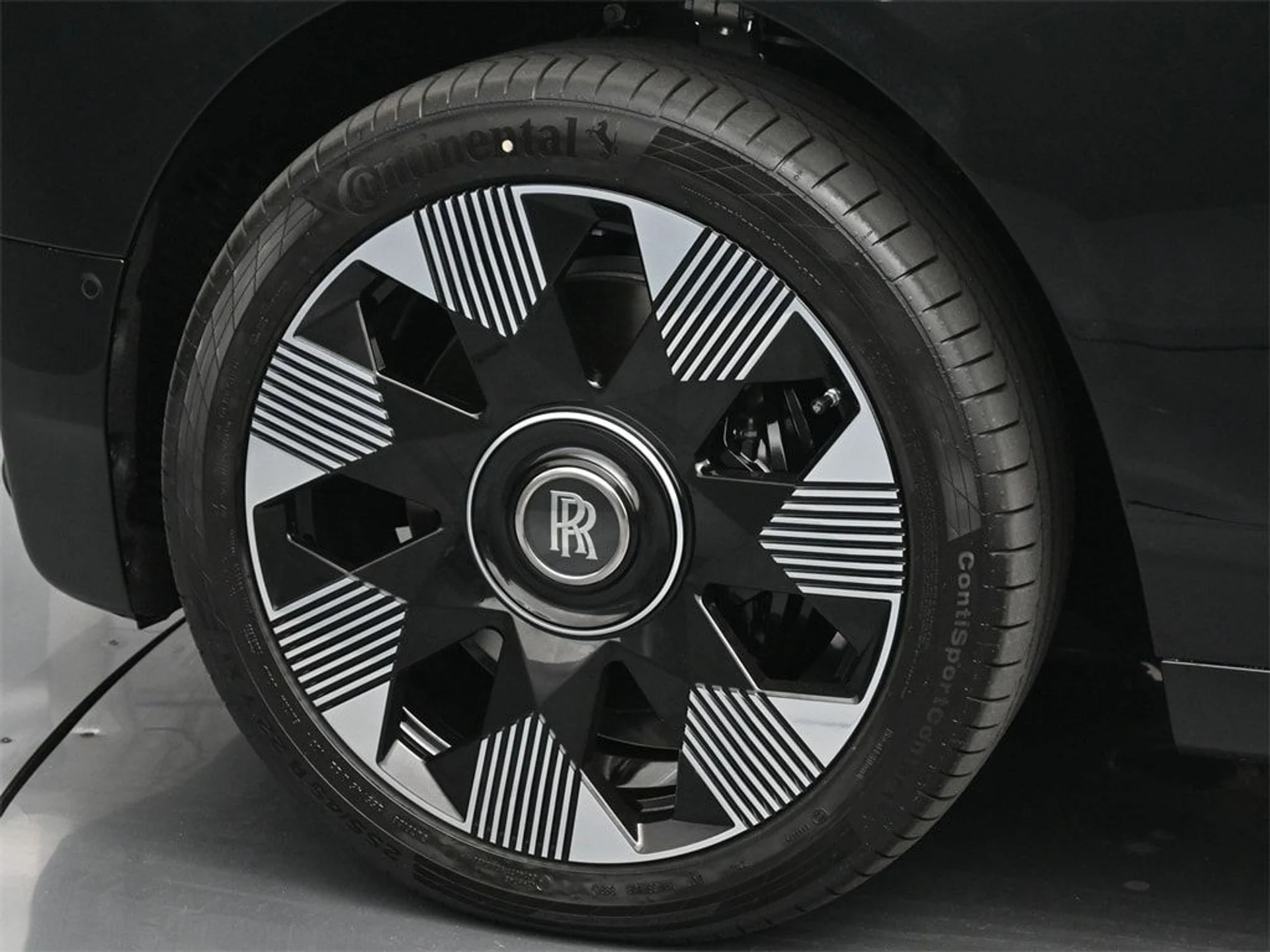 mph011_2887944676_d05c0f8d8a4497cf4ee2ff5fbe14f25bx_bfb628a9c1