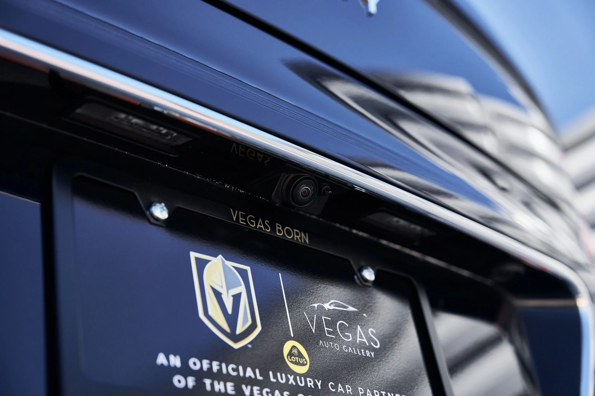 mph011_2890505463_Used_2024_Bentley_Flying_Spur_Mulliner_V8_1773796175_36f98e04b1