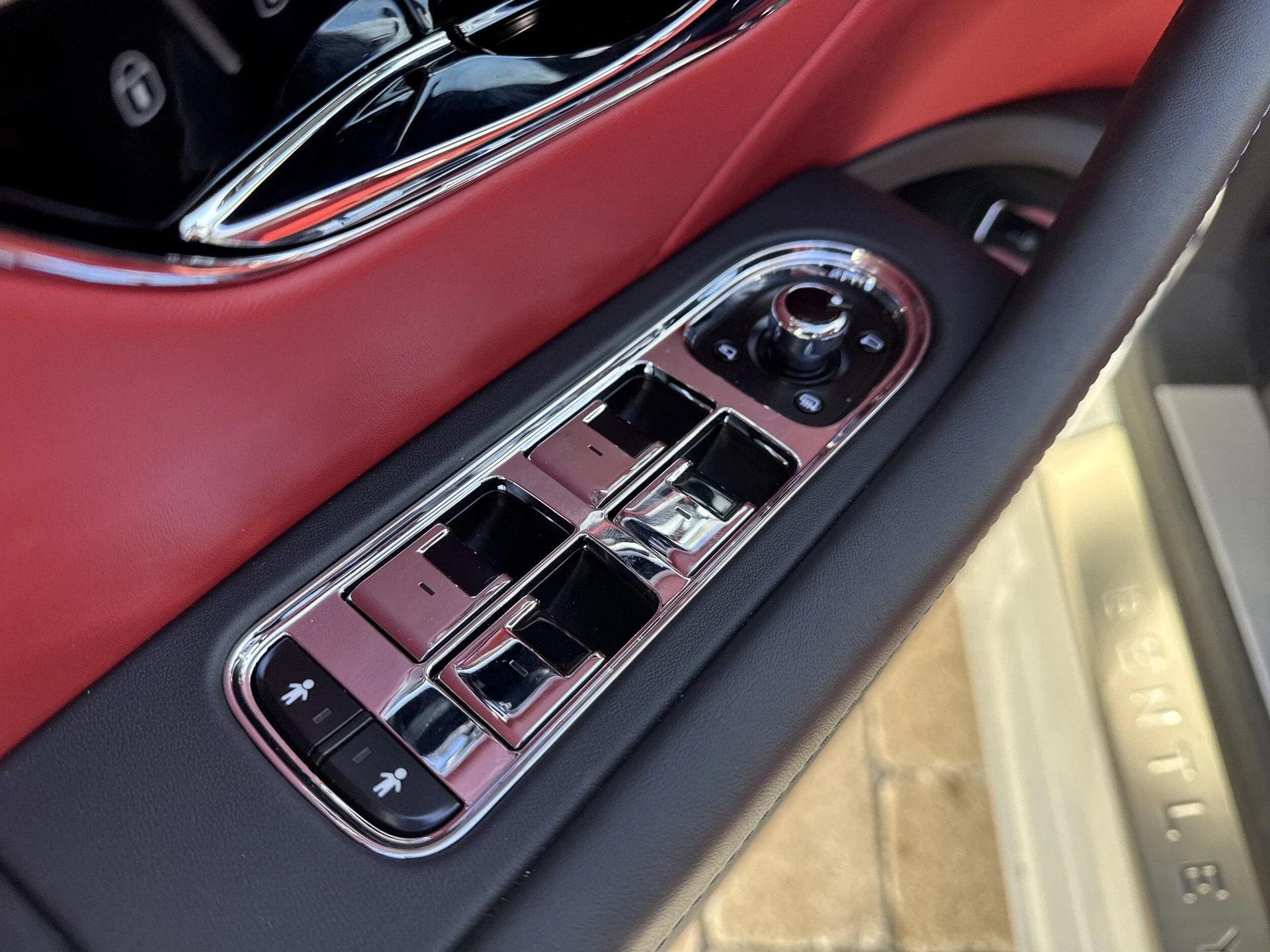 mph011_2891720813_95940d61dd78266dfcd943bdb4294a75x_47e56e3346