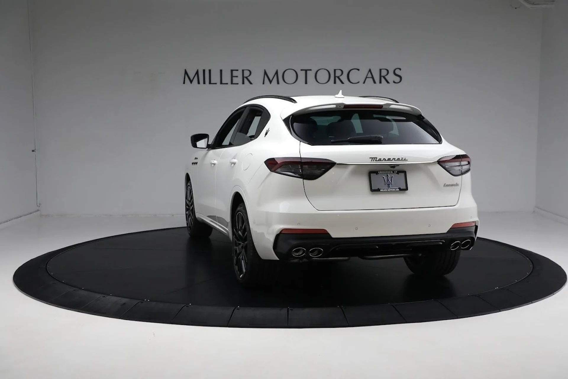 mph011_2893461148_New_2024_Maserati_Levante_Modena_Ultima_c4b84de743