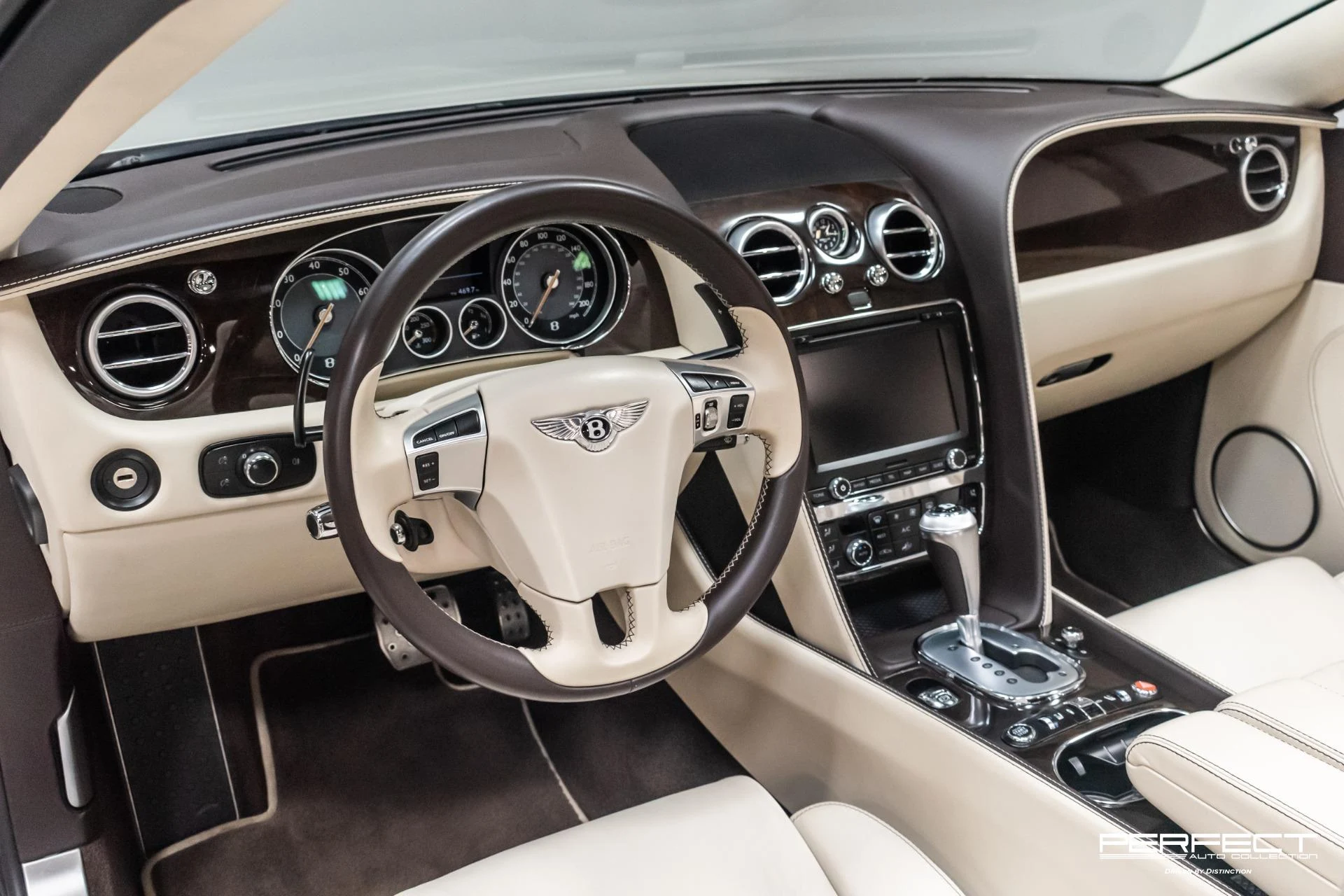 mph011_2901695130_Used_2013_Bentley_Continental_GTC_1715271600_3f0b077dac