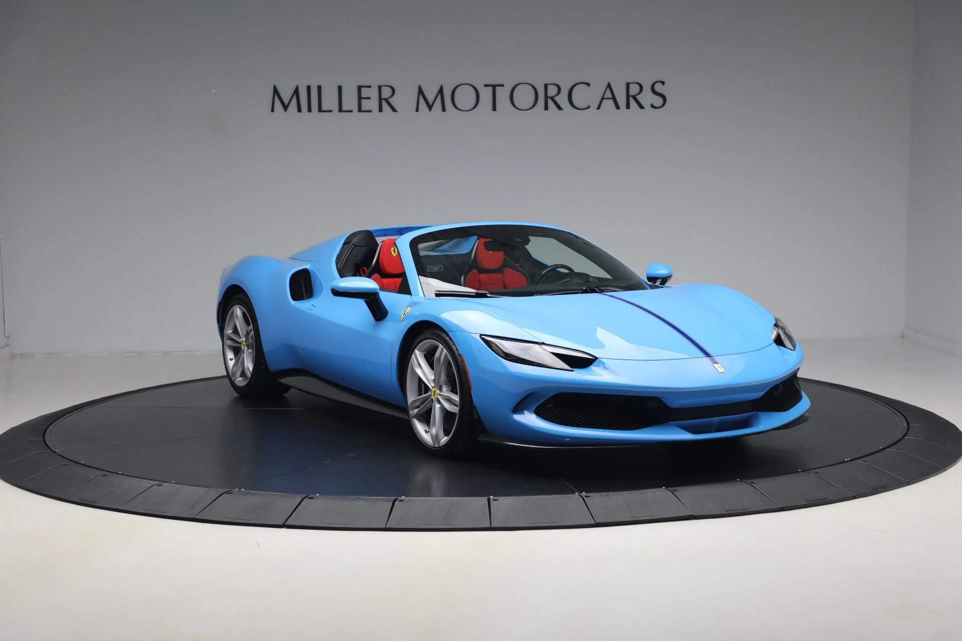 mph011_2904758638_Used_2025_Ferrari_296_GTS_1784838134_38ce070107