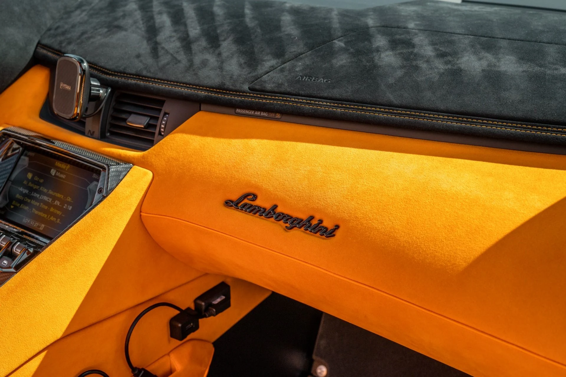 mph011_2910540749_Used_2020_Lamborghini_Aventador_SVJ_w_Hermes_Orange_Factory_Interior_Over_110_K_in_Options80_K_in_Mods_1672876014_f6bd6a8c5f