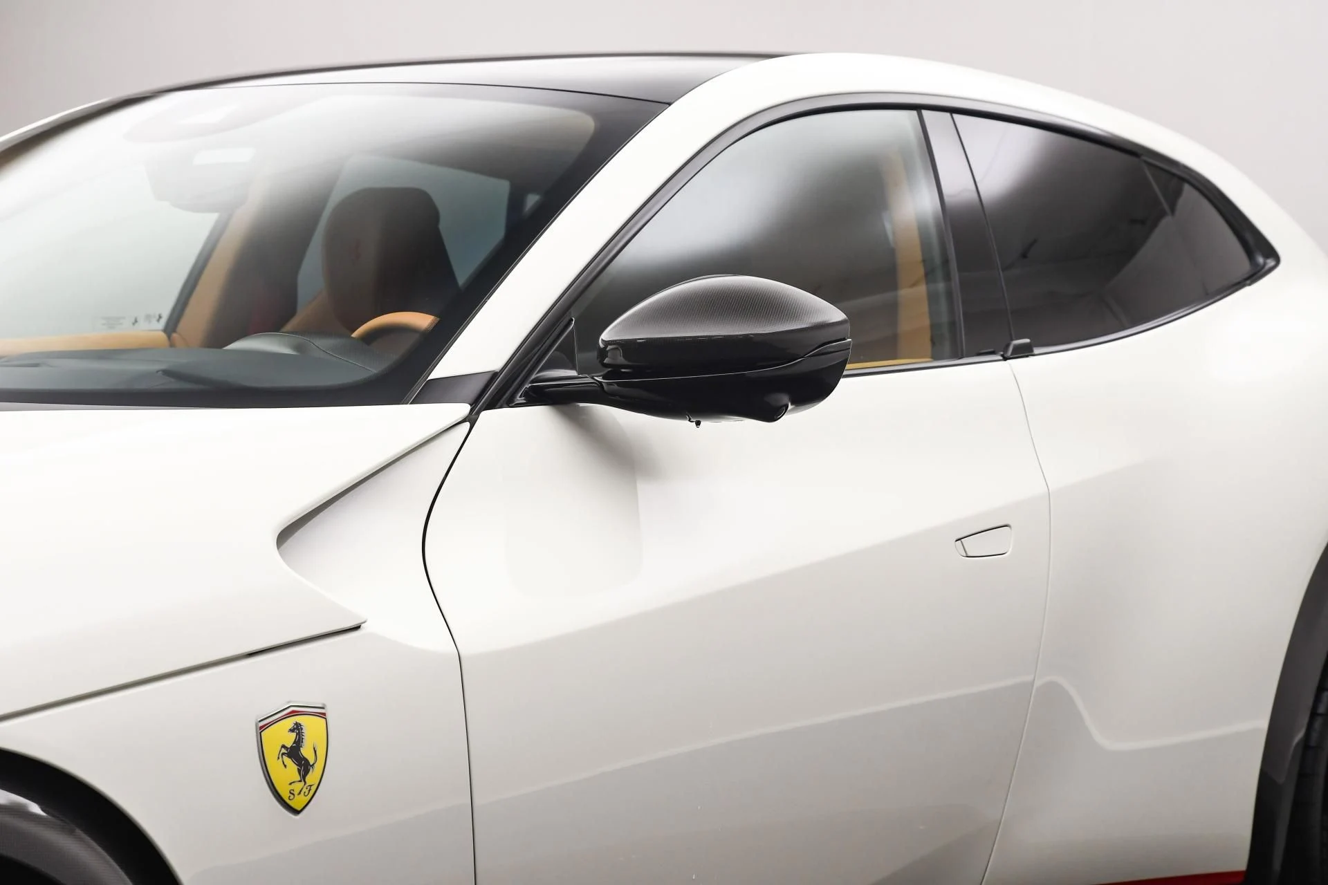 mph011_2916958581_Used_2024_Ferrari_Purosangue_Purosangue_1748680514_2fab022548