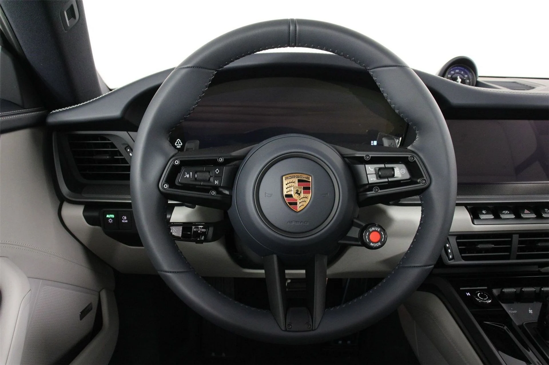 mph011_2920708171_e091c75be9b9810e8f7f4d89f1875a3a_8ae4e15967