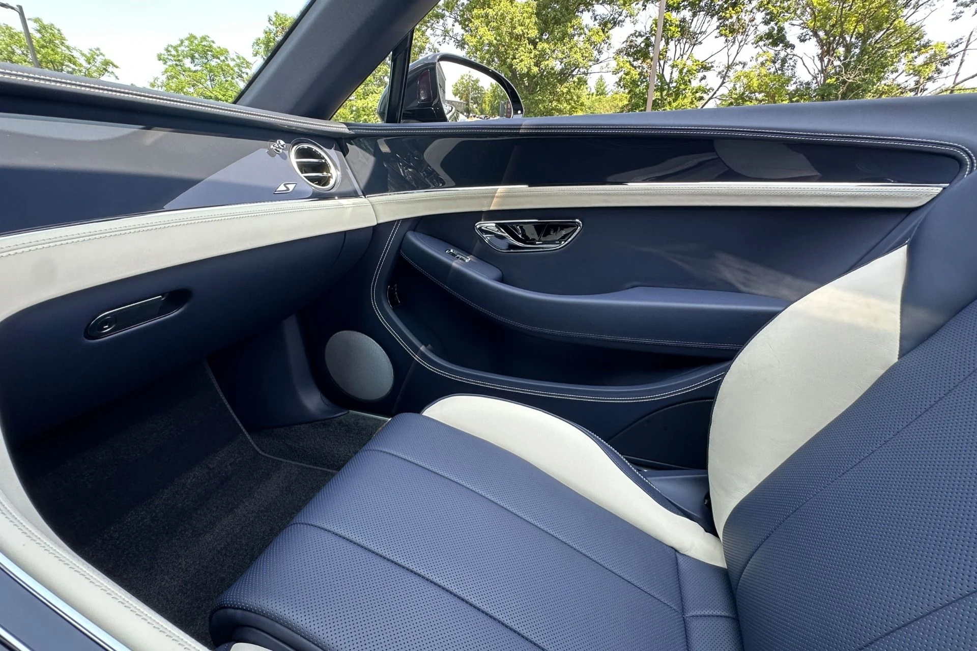 mph011_2929682670_New_2026_Bentley_Continental_GT_S_1784810044_62d83366d6