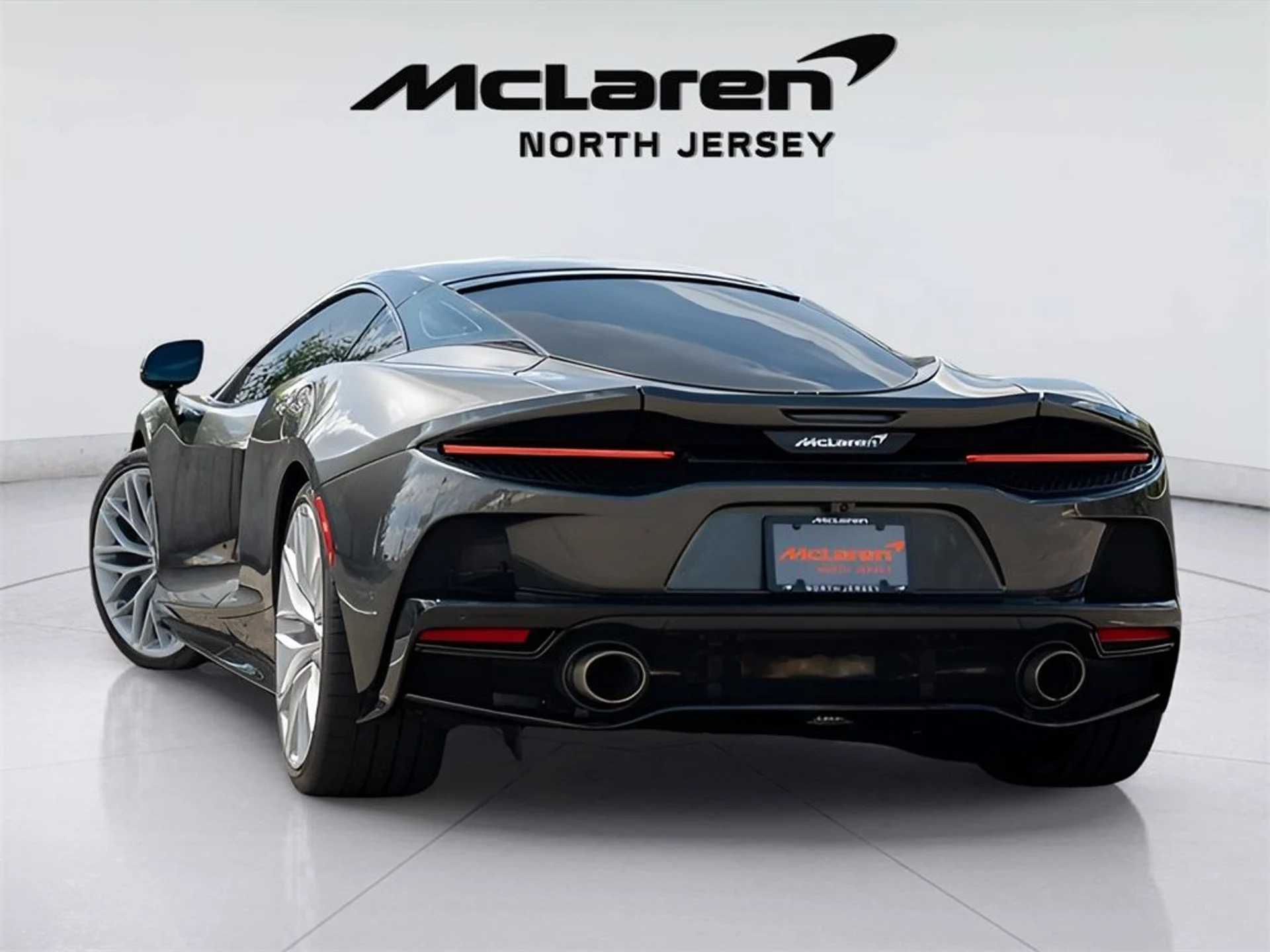 mph011_2930827780_image_13_385189fb32