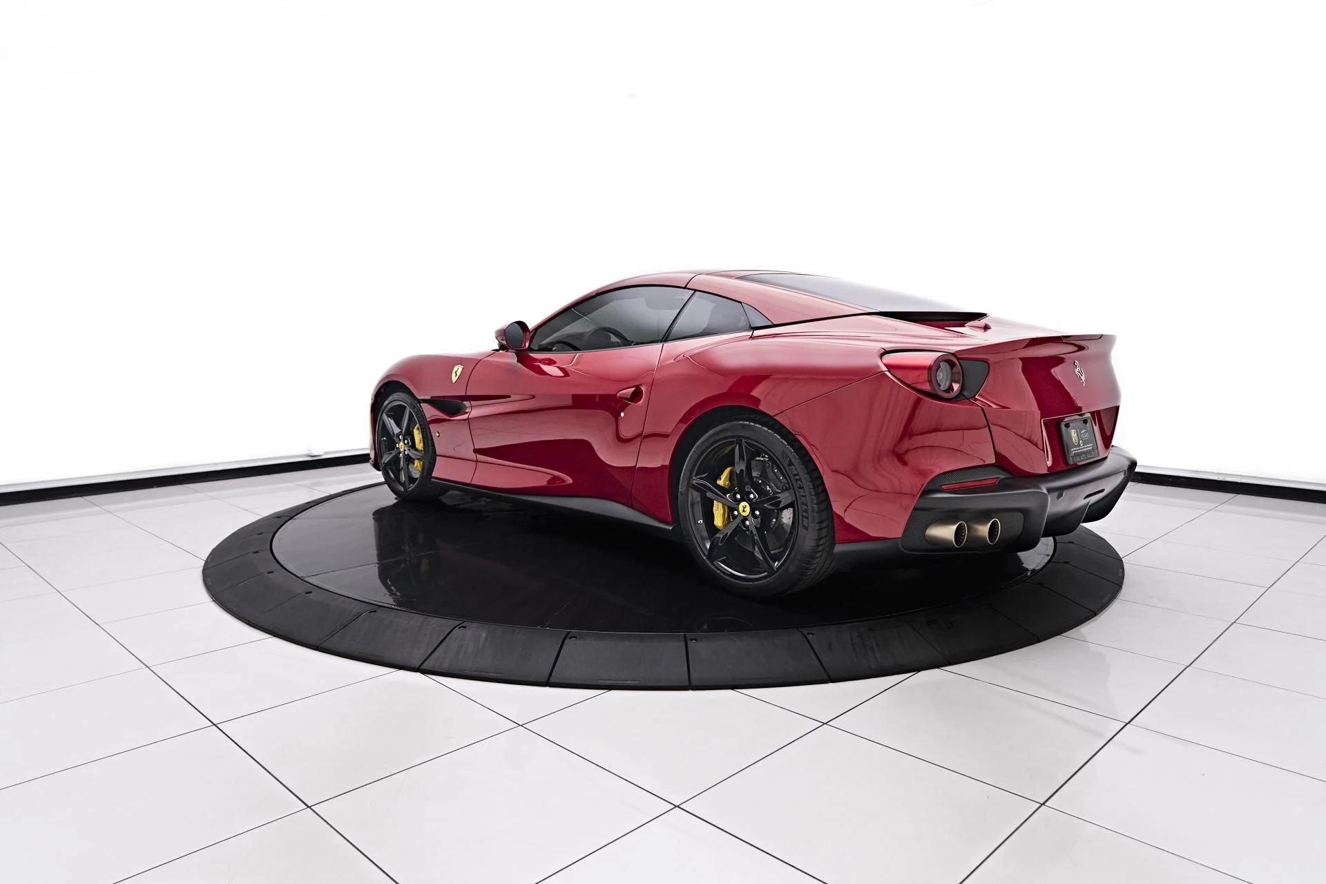 mph011_2930881400_Used_2022_Ferrari_Portofino_Base_1752263914_f351fdb84d
