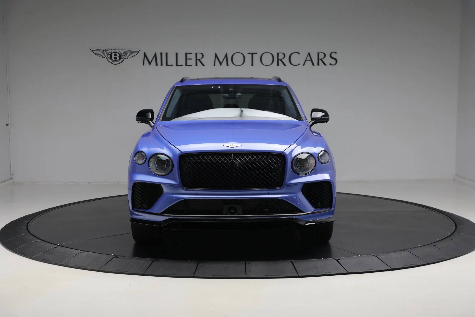 mph011_2934454165_Used_2024_Bentley_Bentayga_S_V8_96b3efba50