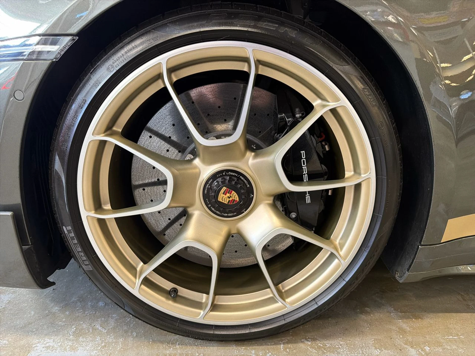 mph011_2938007934_639001884769555100_2a72af3008