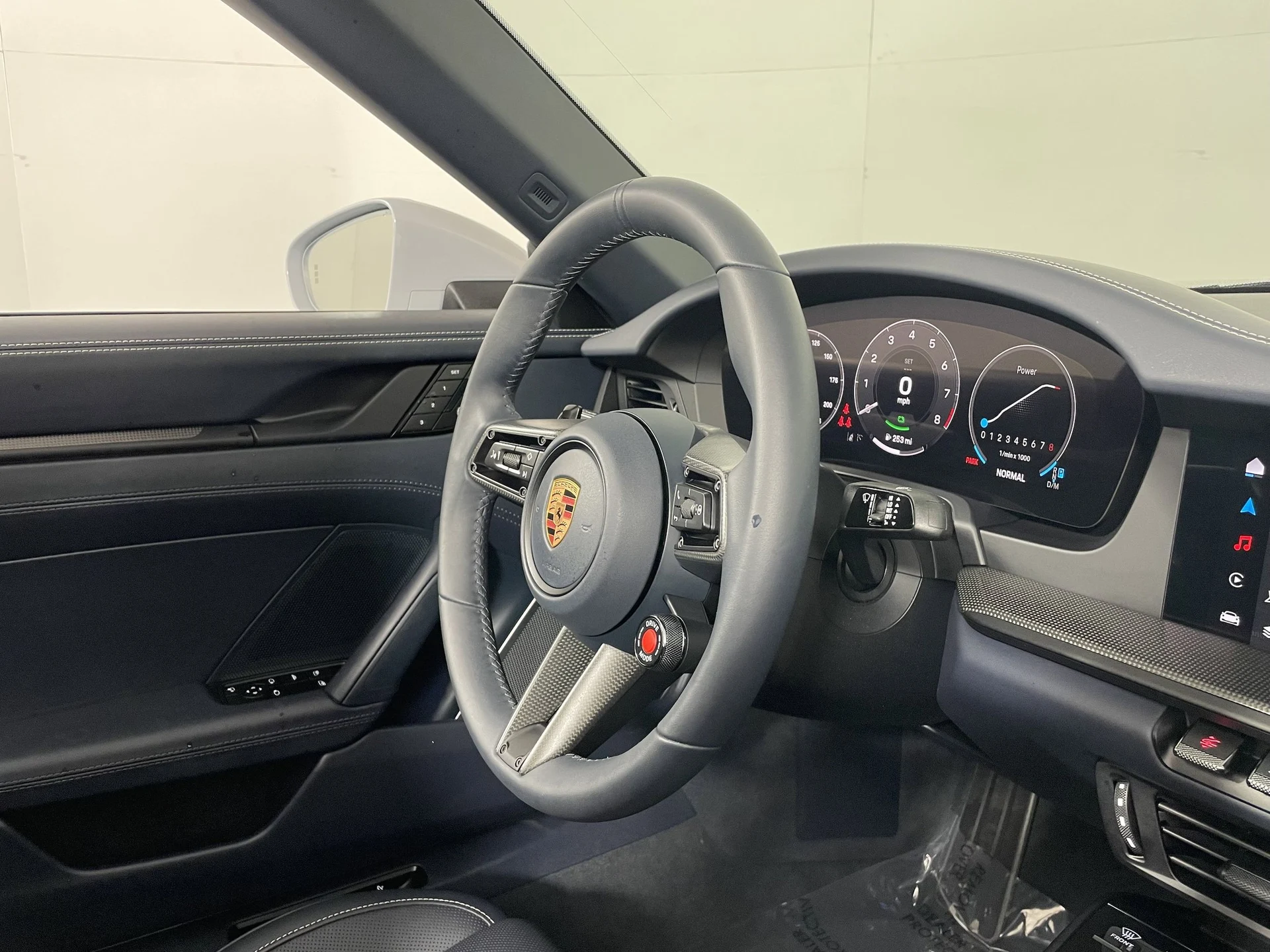 mph011_2943864380_e690ab31802e82896f16276c2b1b1b39x_7658129a24