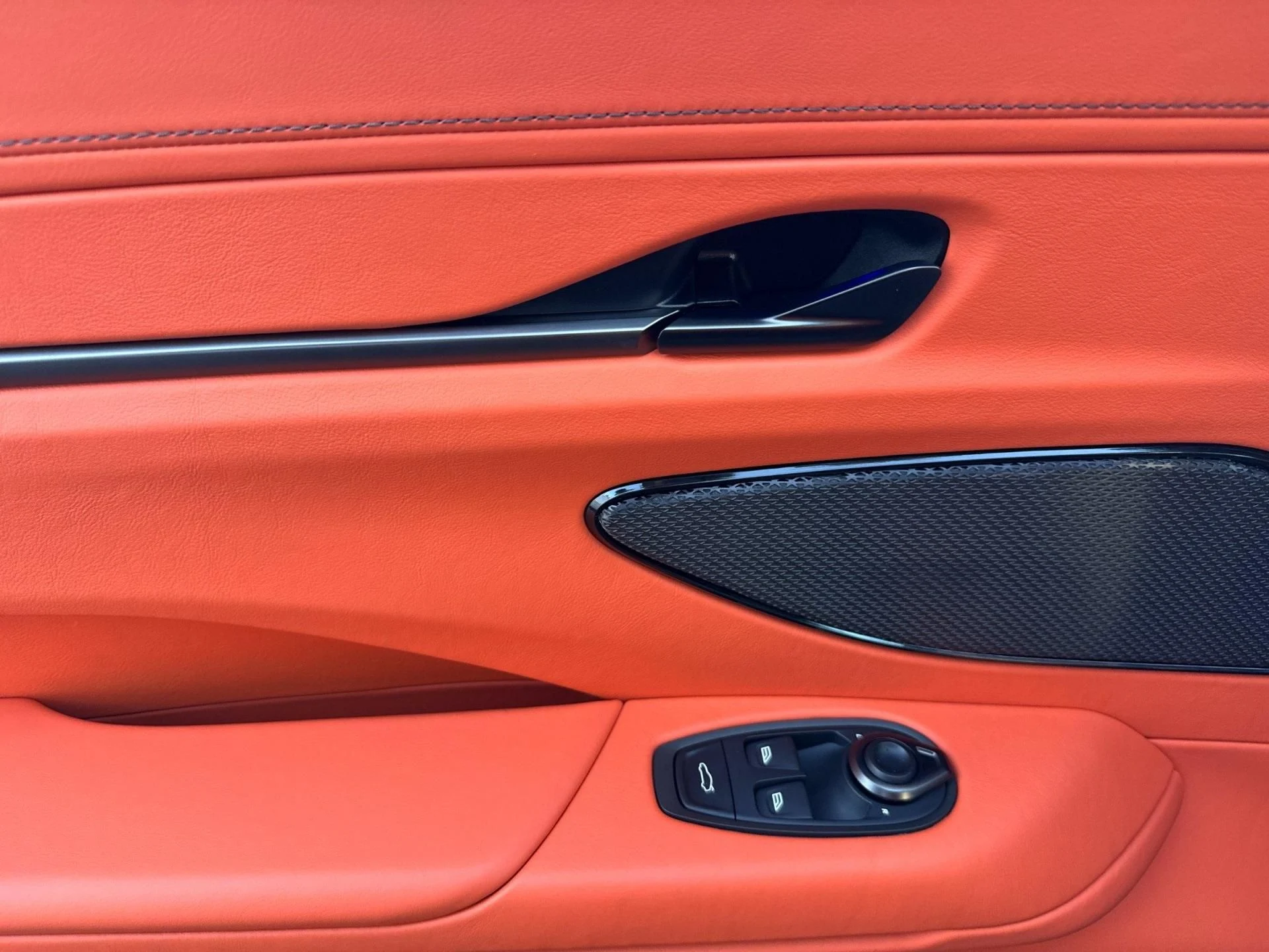 mph011_2945338521_New_2026_Aston_Martin_Vantage_S_1768403590_7435c7d6d4