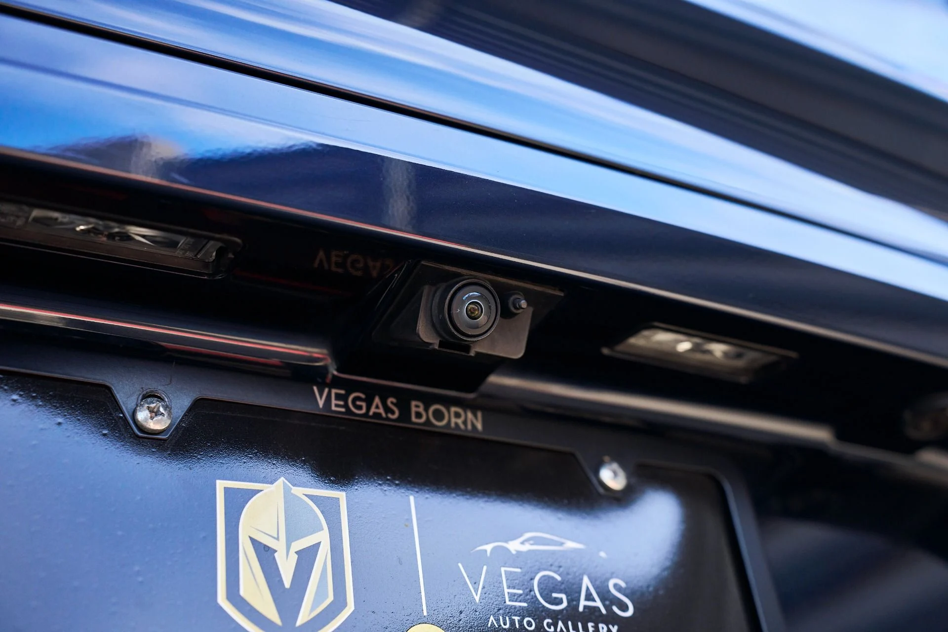 mph011_2946629371_Used_2021_Bentley_Bentayga_V8_1764208963_587e5e6308