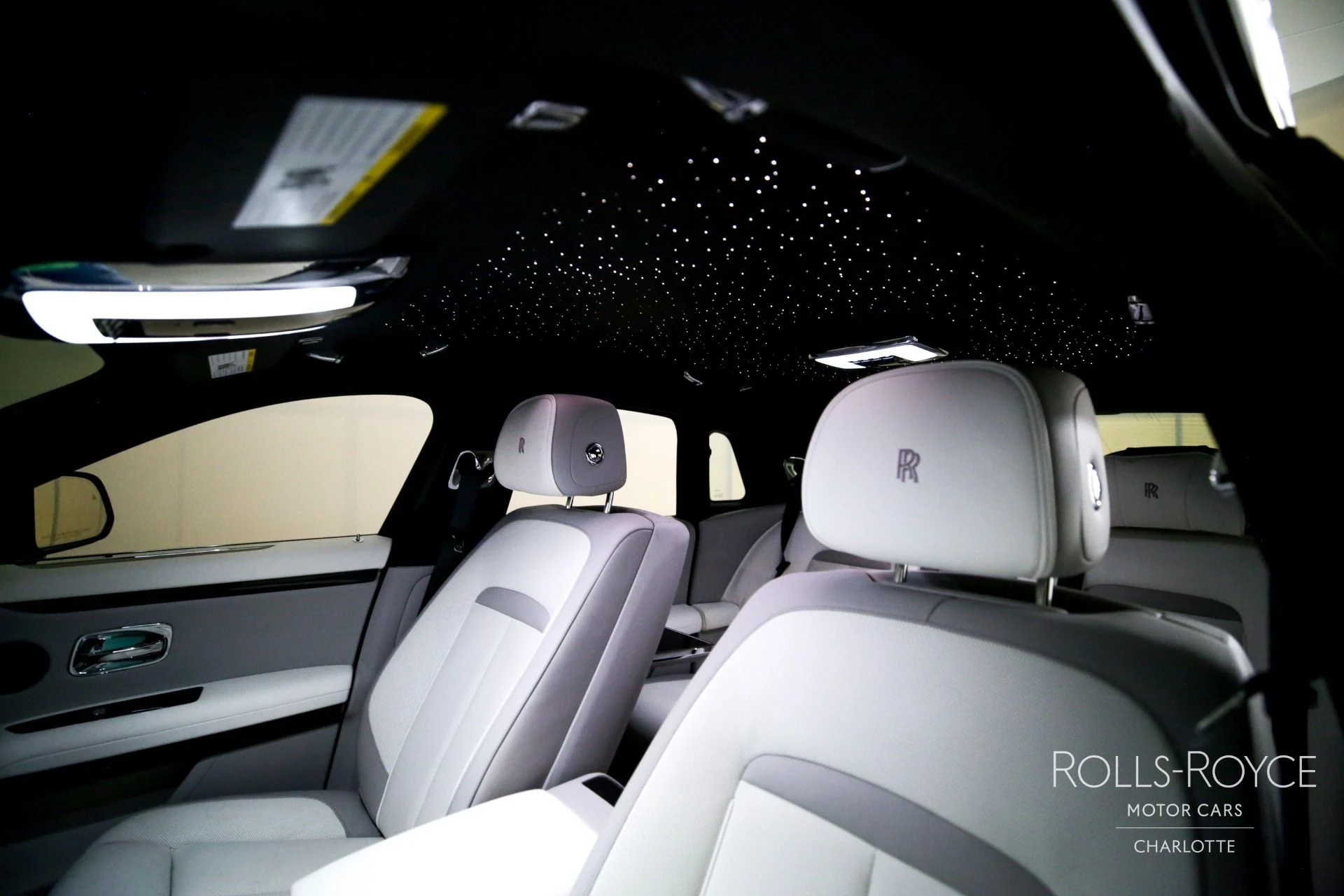 mph011_2950593739_Used_2024_Rolls_Royce_Ghost_1745266805_add44ea04c