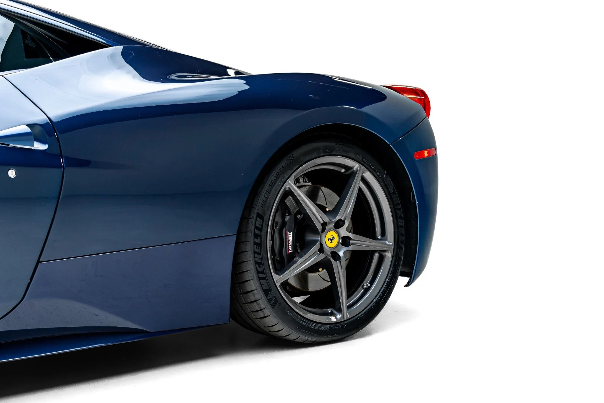 mph011_2952306210_Used_2014_Ferrari_458_Italia_1783486246_6b6051a953