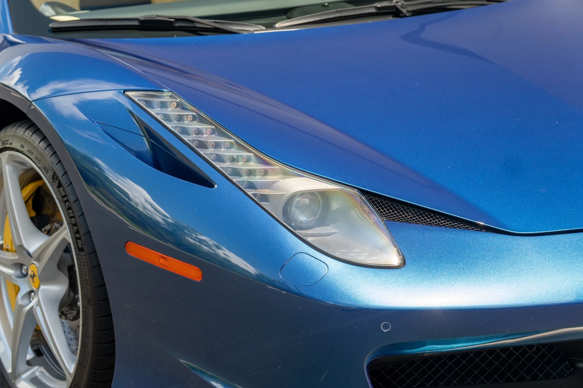 mph011_2952352999_Used_2014_Ferrari_458_Spider_1757965695_ef8d773065