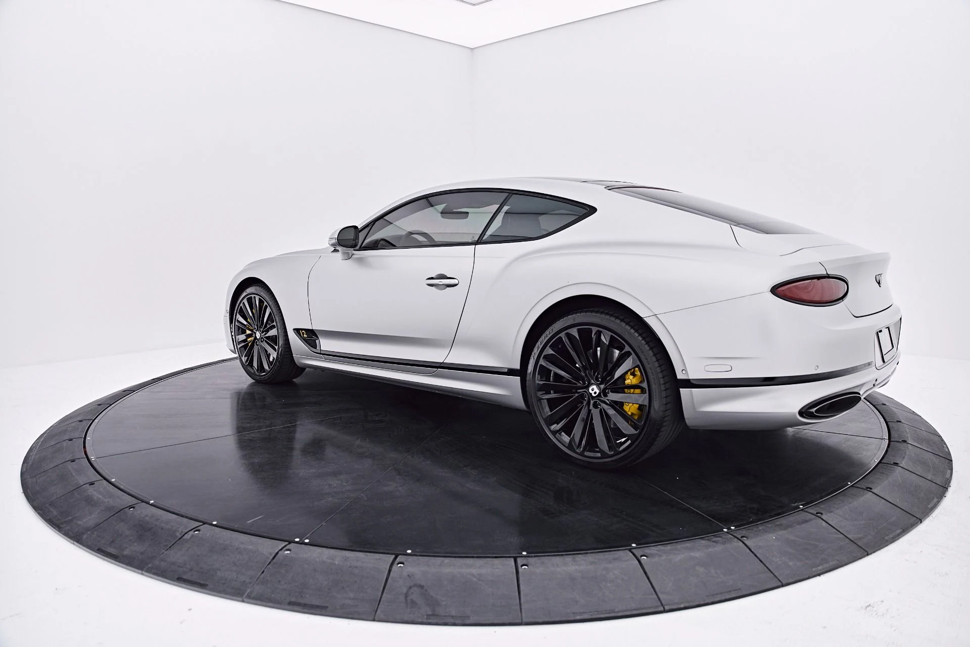 mph011_2959455351_Used_2024_Bentley_Continental_GT_Speed_1786670920_c8f53e1d20