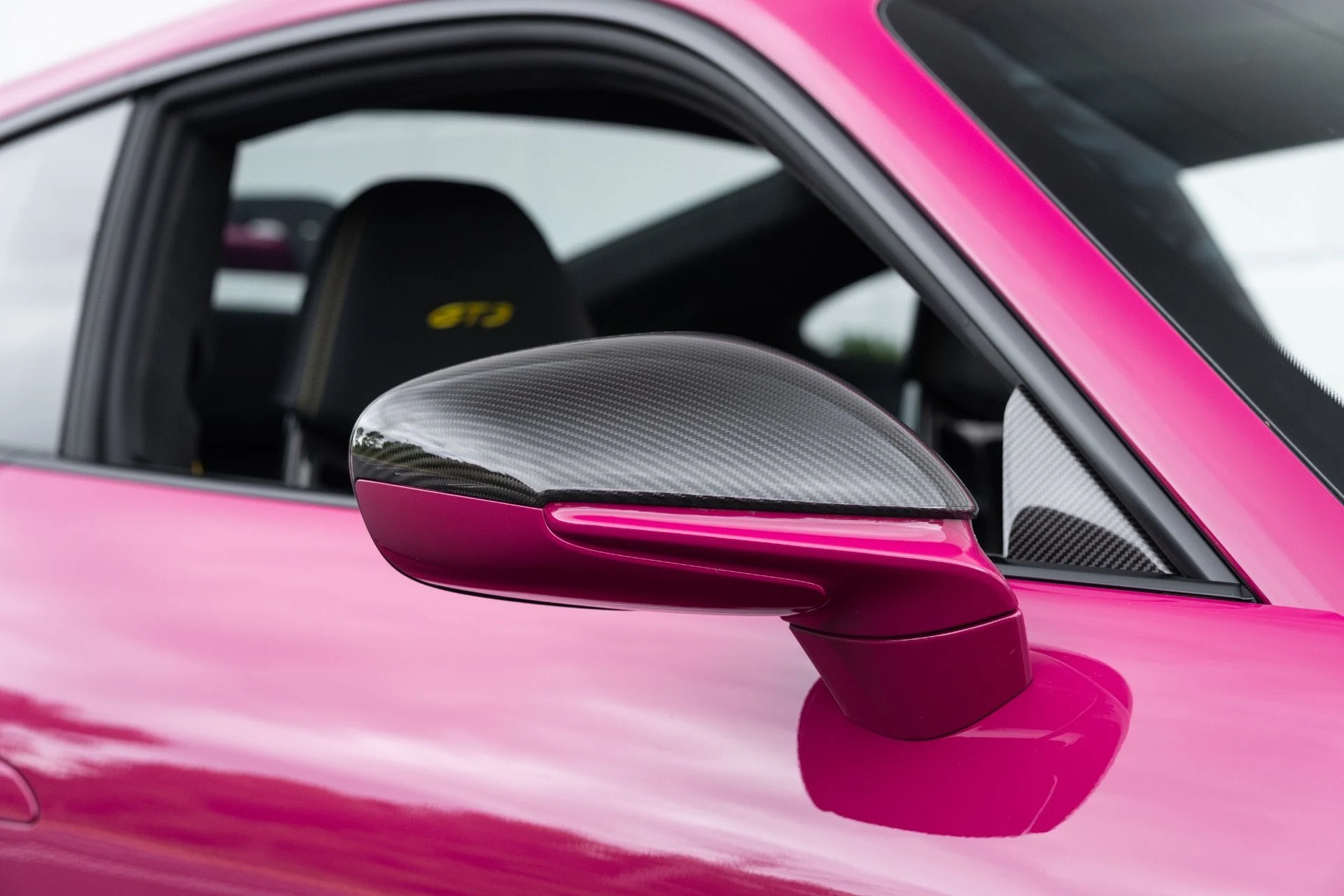 mph011_296156440_Used_2024_Porsche_911_GT_3_1776966322_7c0ea6fd36