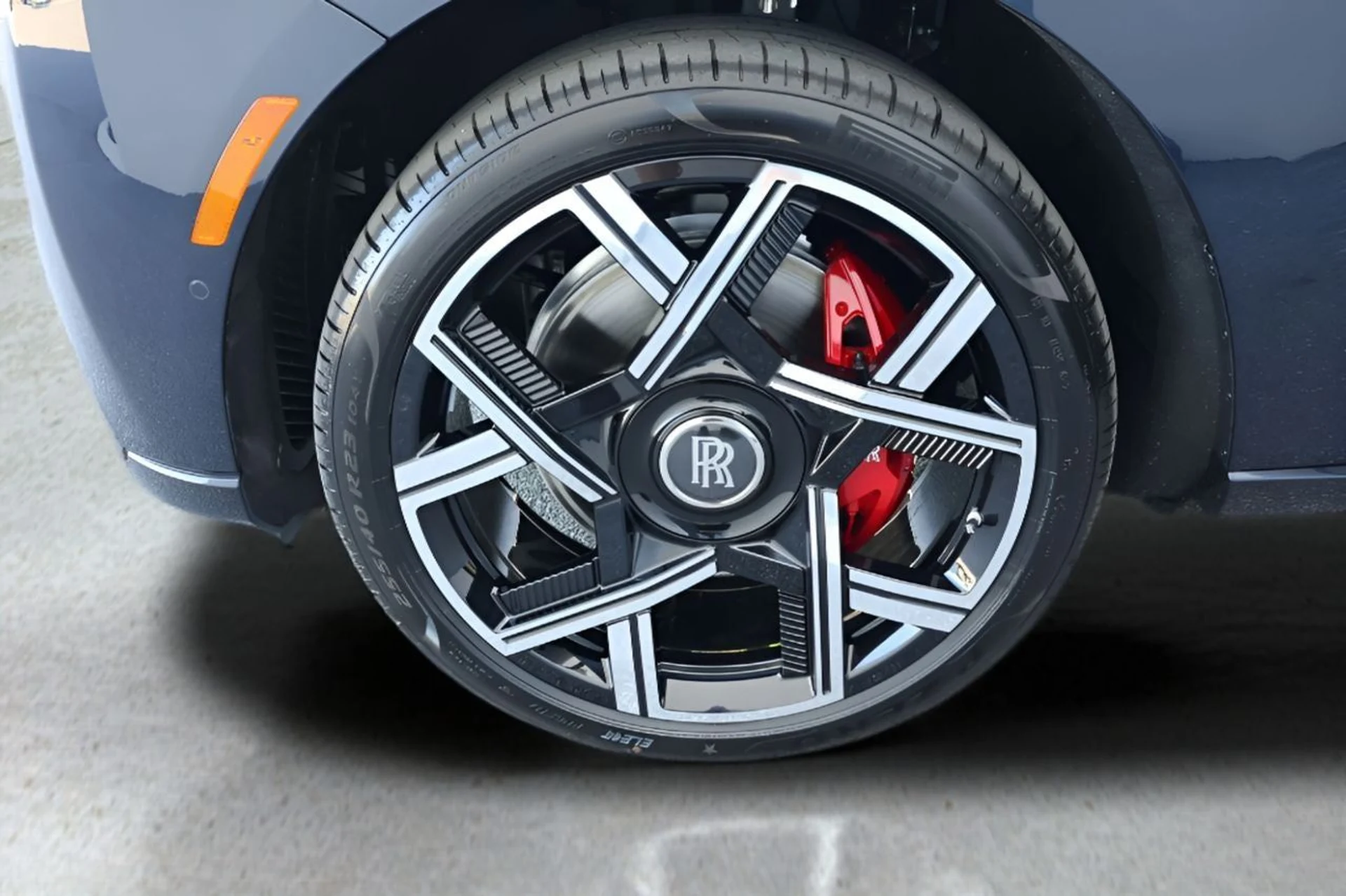 mph011_2962868859_12_5e35f13912