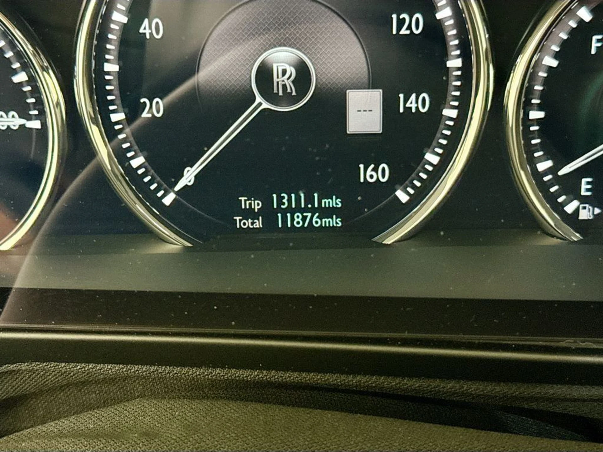 mph011_2963404892_f582e2f2fb7e457ee799bae6fe11d748_3d01048048