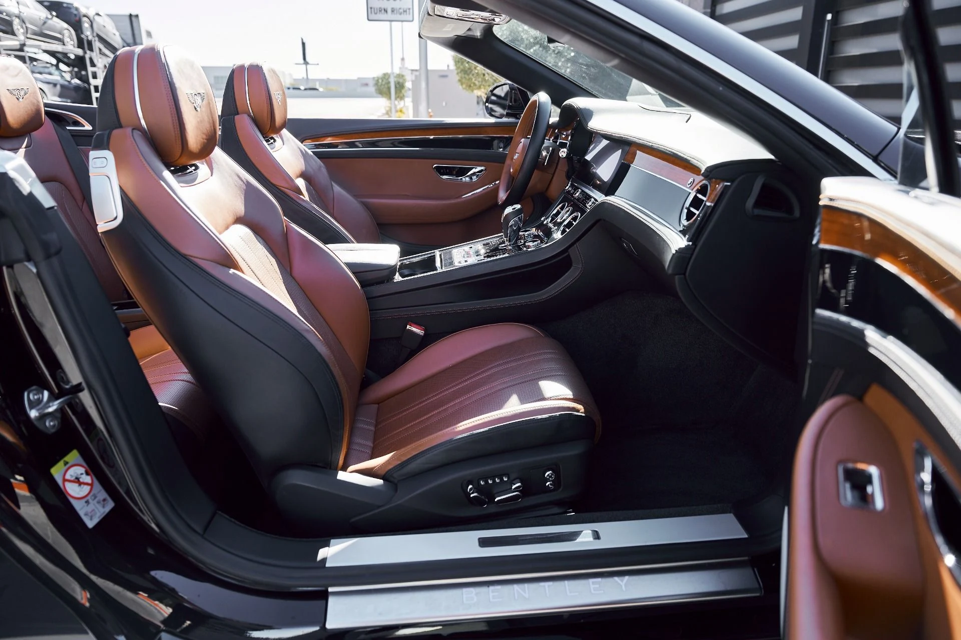mph011_2969903110_Used_2021_Bentley_Continental_GT_V8_1768086748_6be643bac2