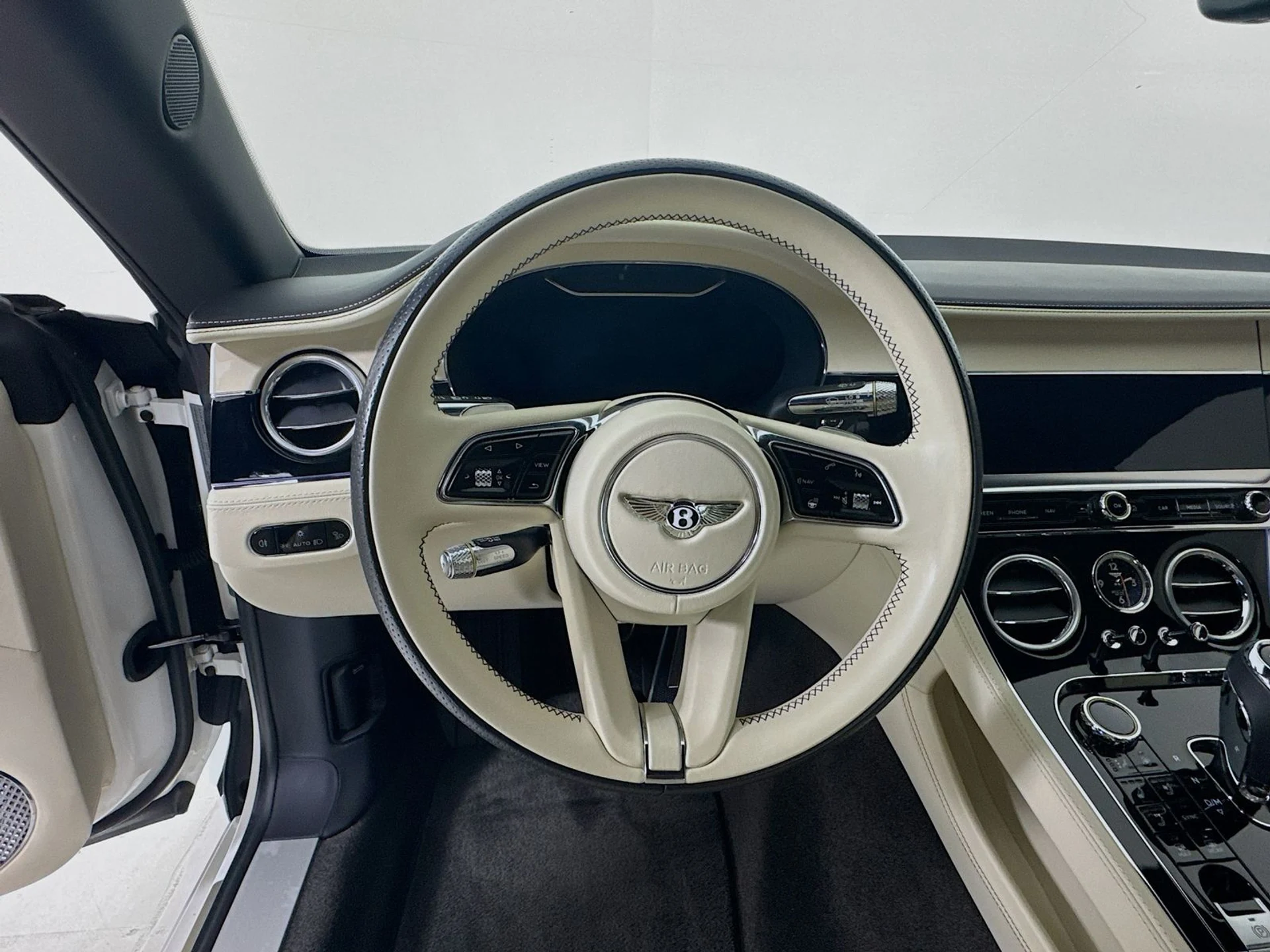 mph011_2970584001_b0dda20db8a451dd7ade015e194888bax_f8906e96d1