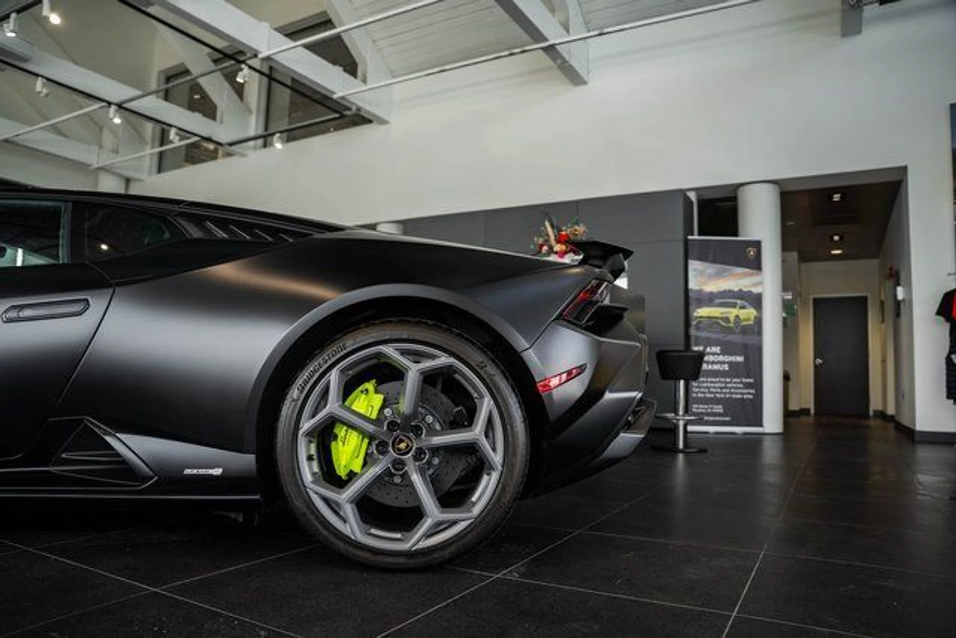 mph011_2973120718_4c7fdd23965890b1a94929ec597ab560_b2e2375a80