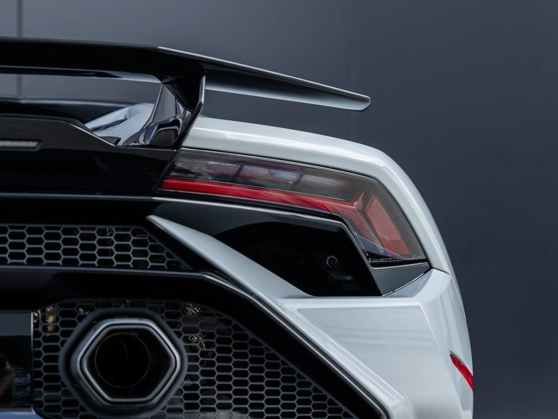 mph011_2976410170_12_e49556986c