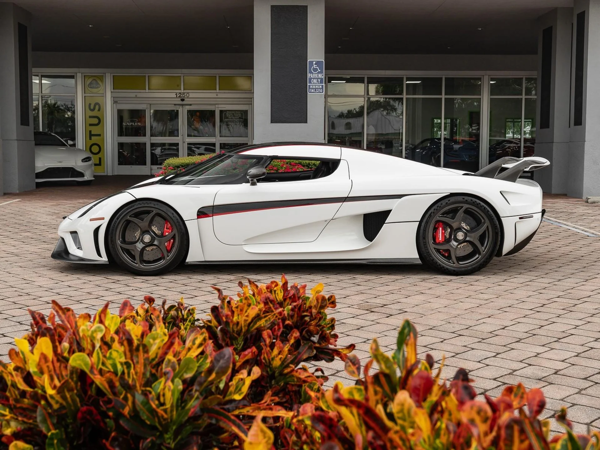 mph011_297683848_Used_2019_Koenigsegg_Regera_1757707803_b0fef8f627