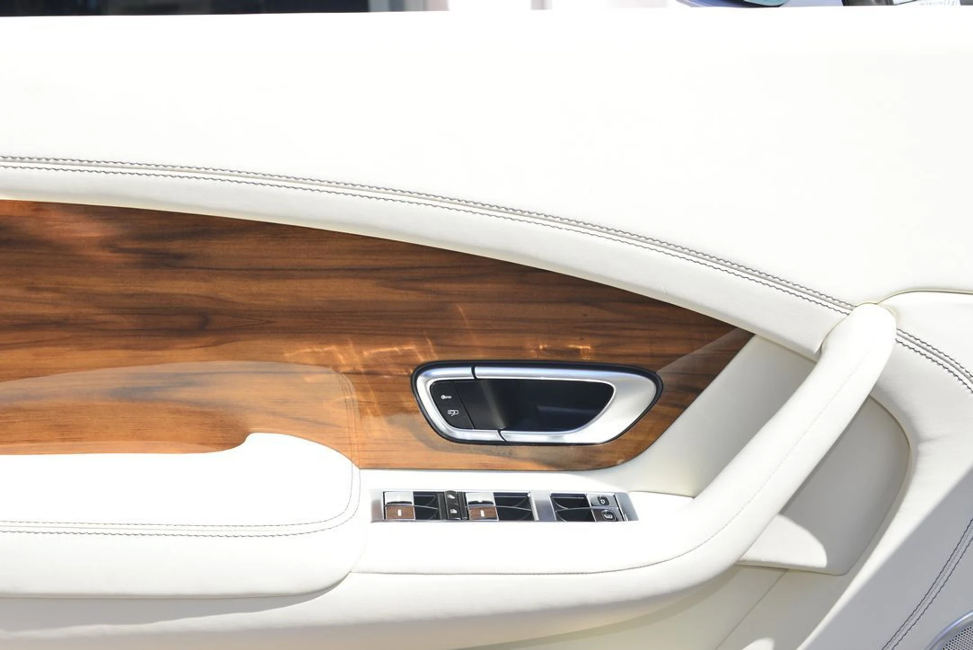 mph011_2978128171_238b7054f1f12bedcb36f2e69e8db7c9x_b885ac5d64