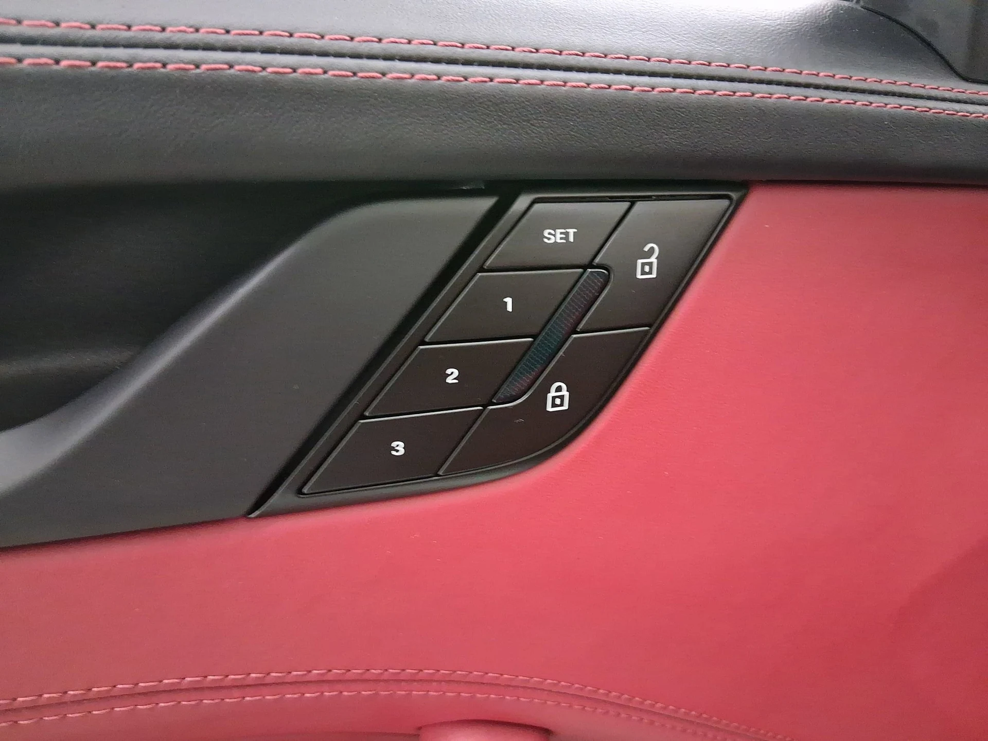 mph011_2978582603_302d80e555f71e6cee886ffea3a2a215x_20ce6b67d9