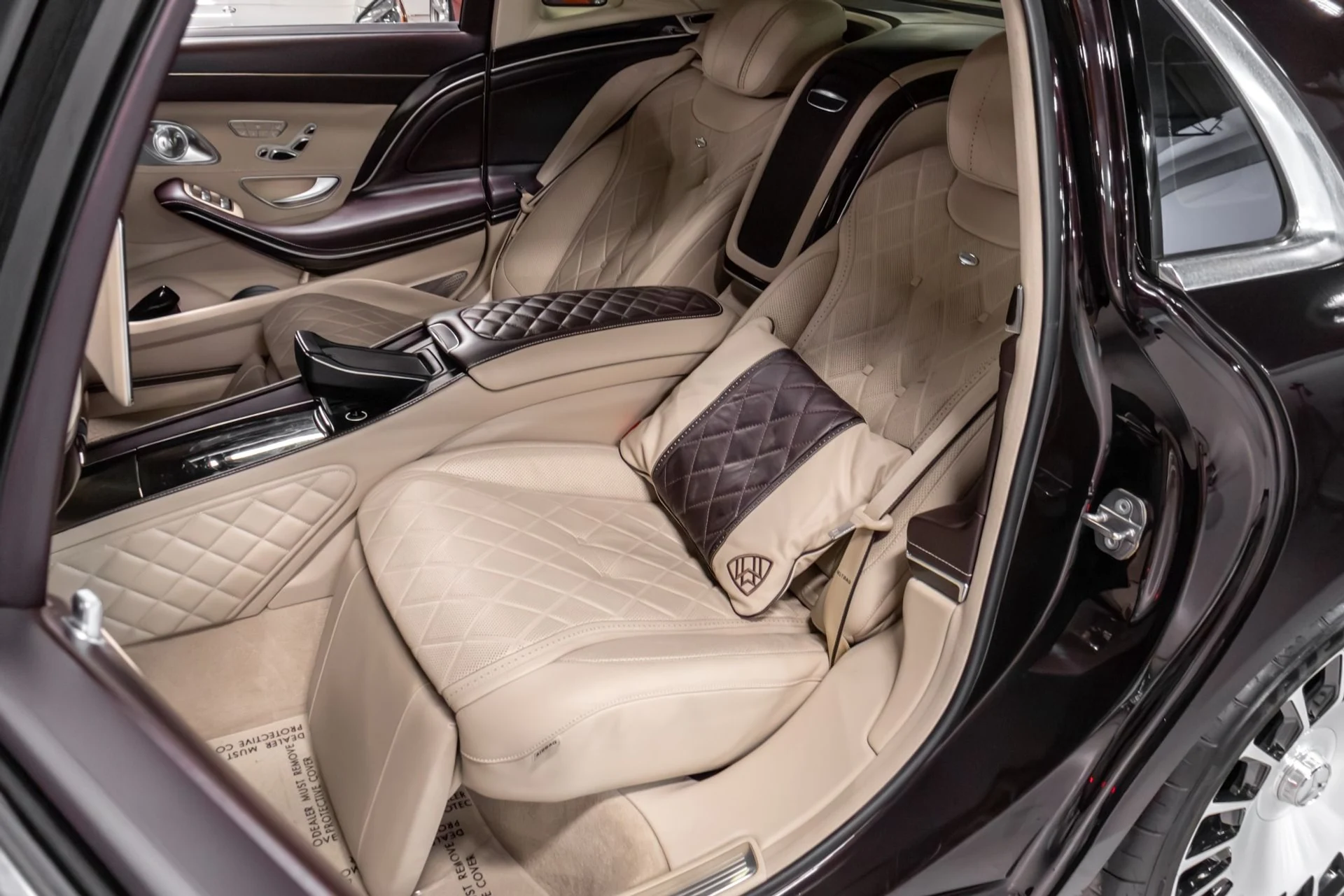 mph011_297917315_Used_2020_Mercedes_Benz_S_Class_Maybach_S_560_4_MATIC_1762813643_1edaf72b80