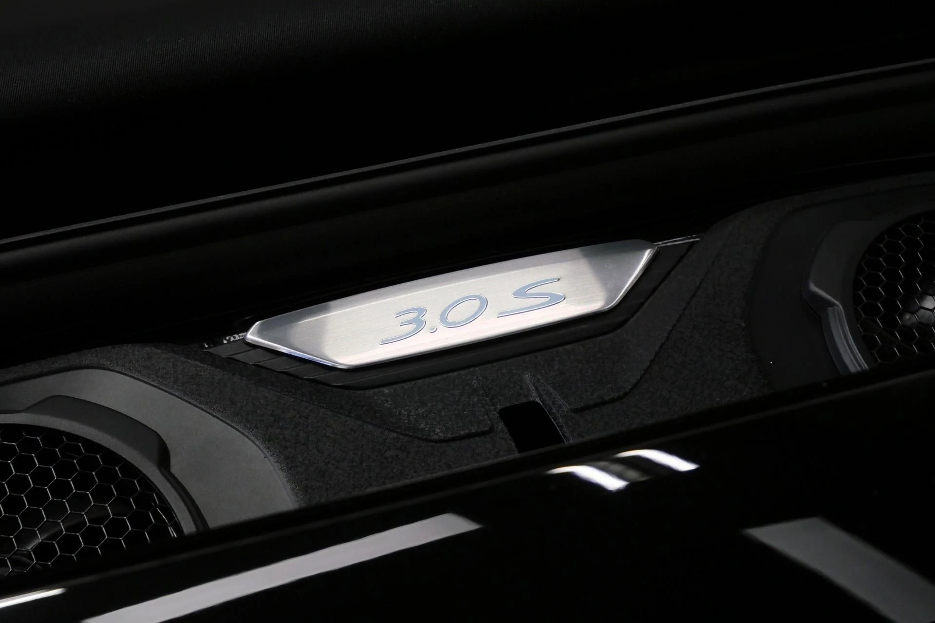 mph011_2979758063_Used_2024_Porsche_911_Carrera_S_Cabriolet_Sport_Exhaust_Carrera_Classic_Wheels_Bose_Audio_1764086379_e97dd38c42