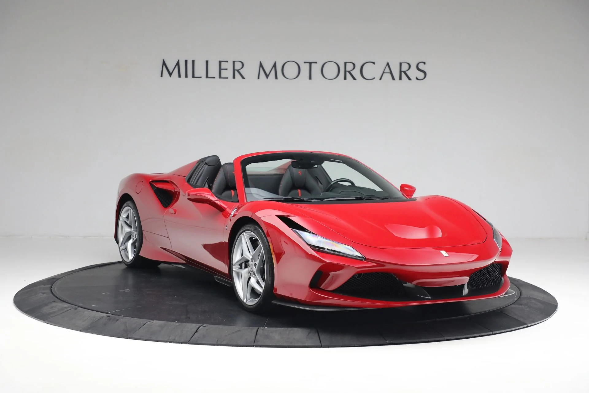 mph011_2986309124_Used_2021_Ferrari_F8_Spider_a3a28f114f