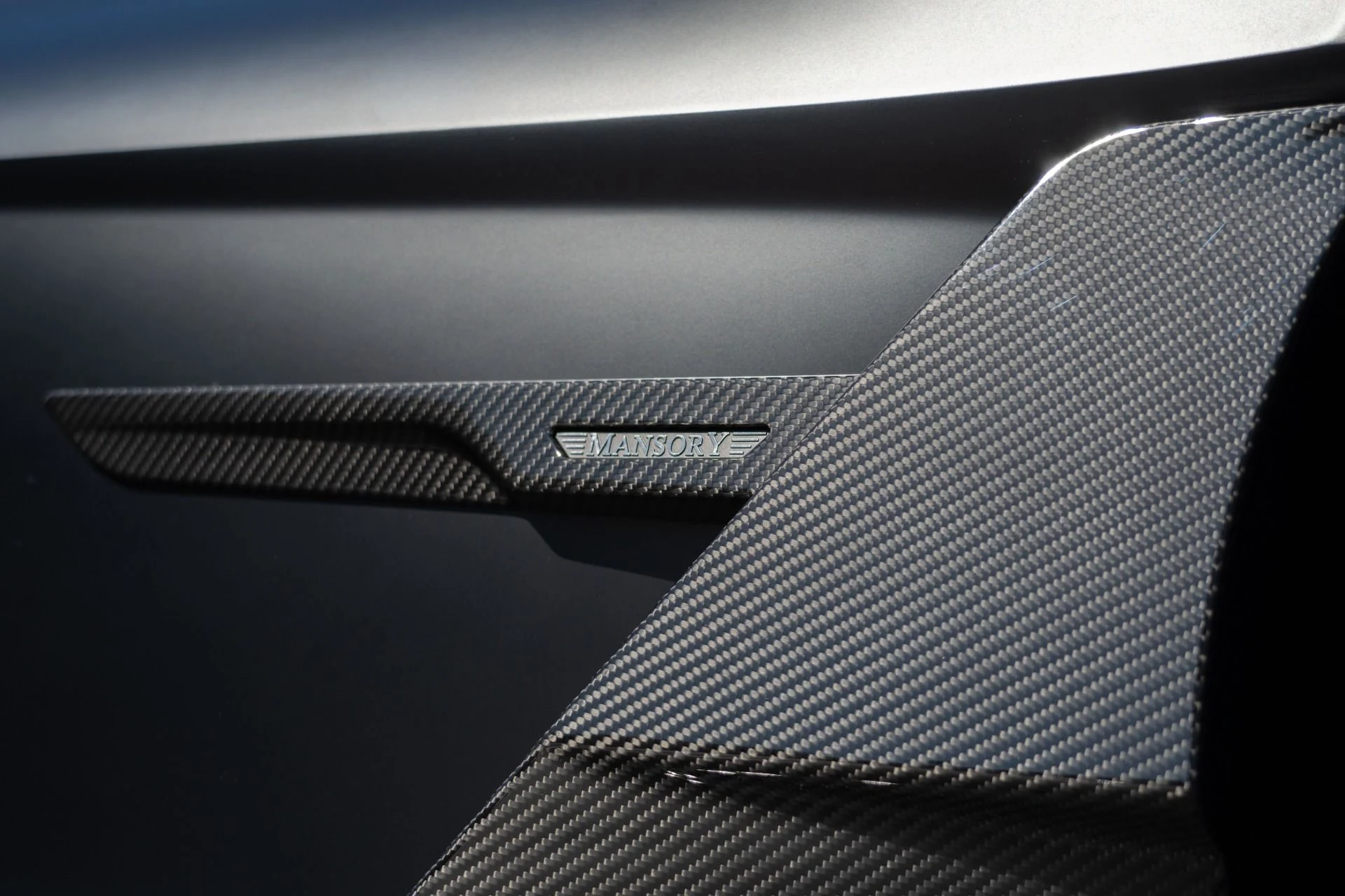 mph011_2989305653_Used_2024_Lamborghini_Revuelto_Mansory_1757354394_a93eb48e26