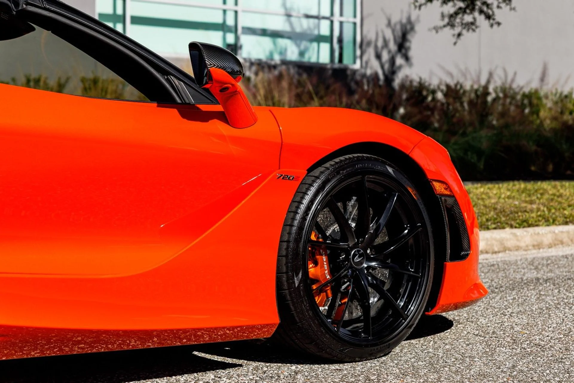 mph011_2996187308_625_p12_l_a36a98c858