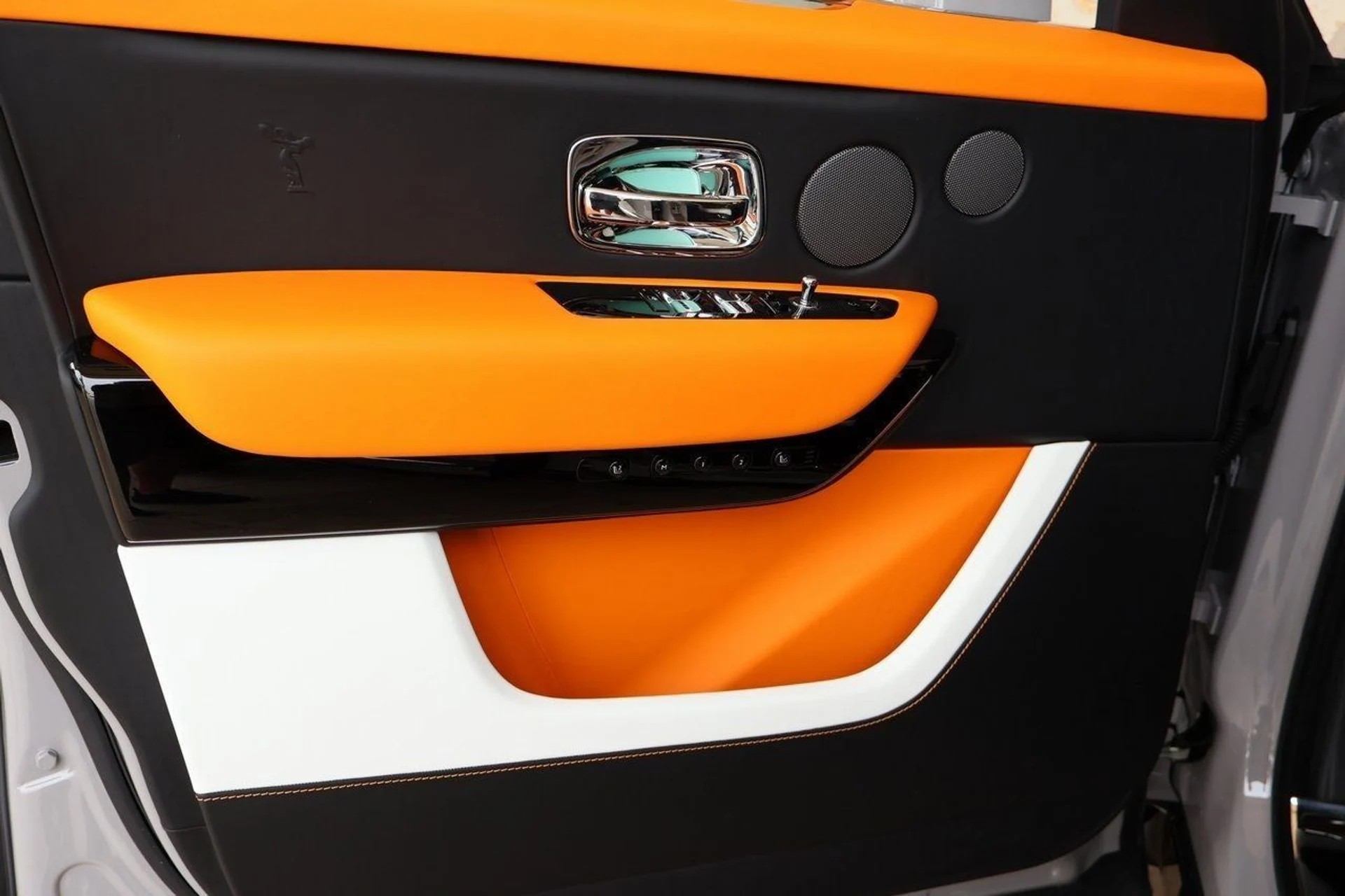 mph011_300251583_12_64d88e2876