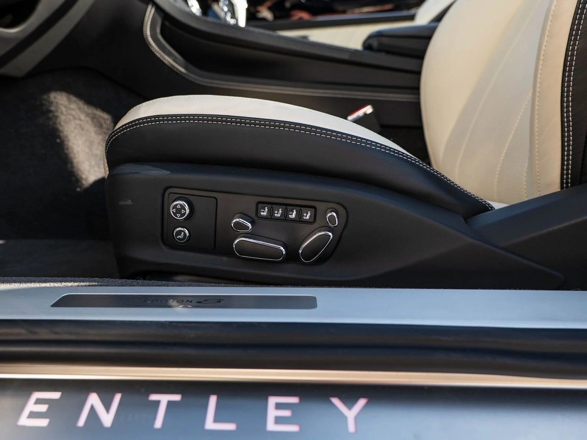 mph011_3004254697_01c111ef823d93e45b4a140561814858x_5c3d9cfbd0