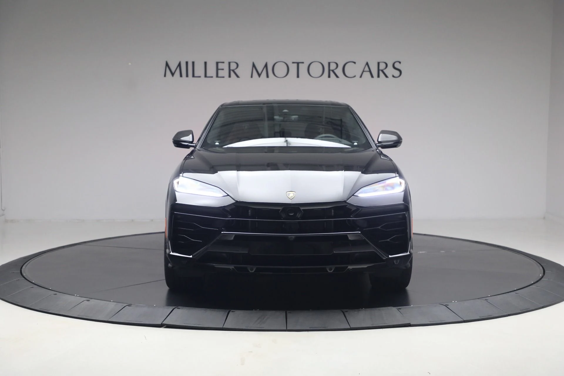mph011_3016011925_Used_2025_Lamborghini_Urus_SE_1779826713_61252d9ae6