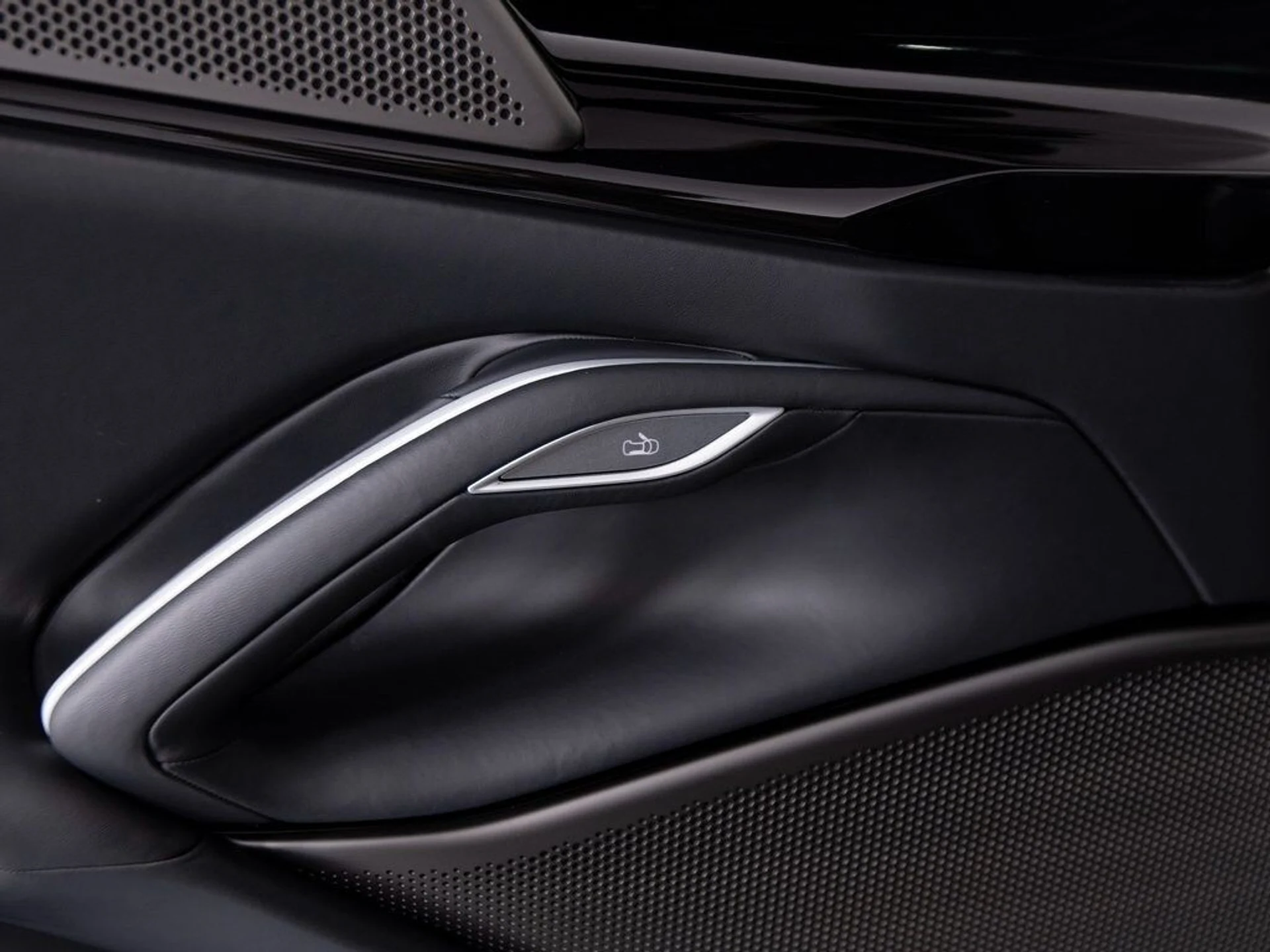 mph011_3027428692_23bb7c3a1074d4a7ff284d1ff81d6bddx_31e33bf20c